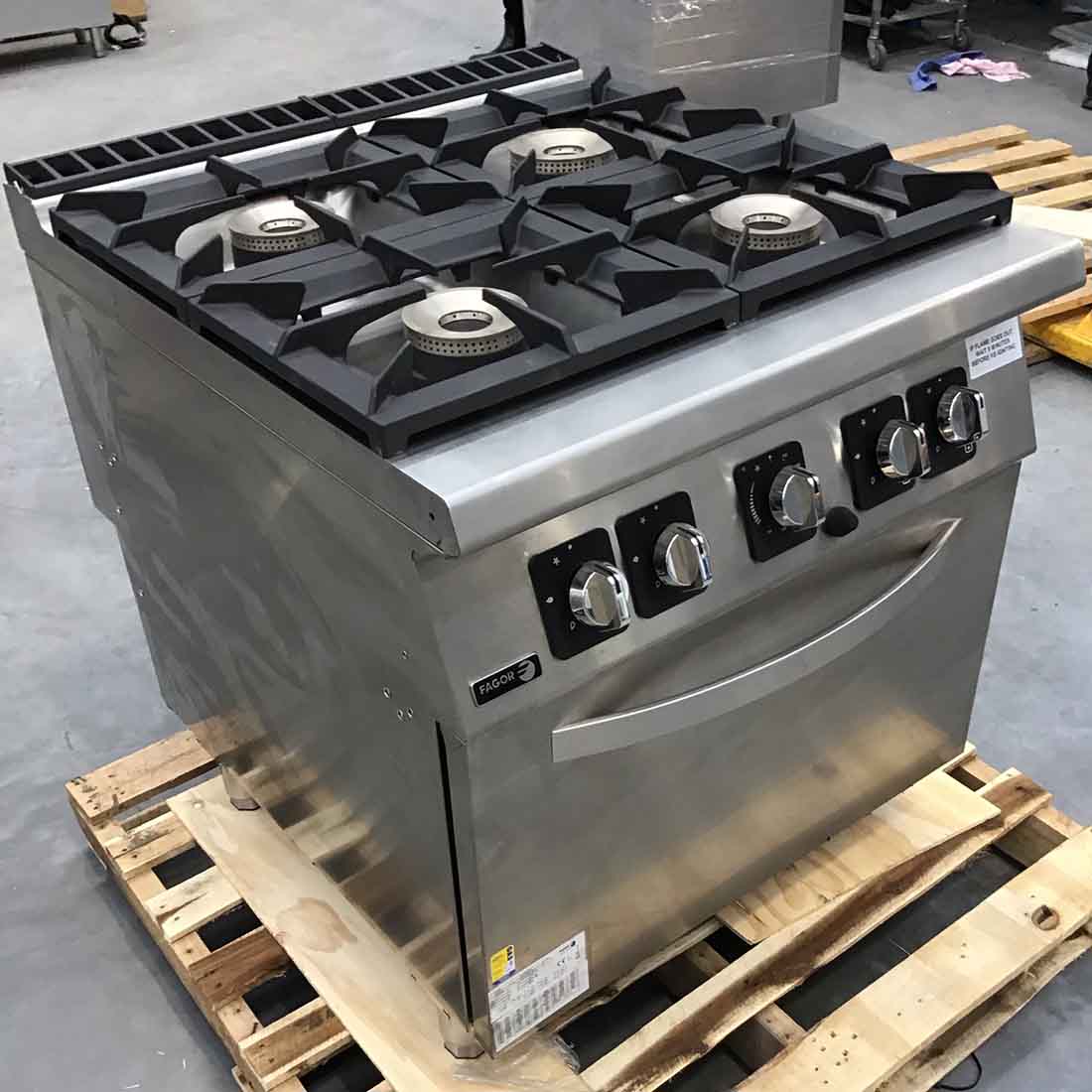 CLEARANCE - Fagor 900 Series Gas 4 Burner with Gas Oven - C-G941H