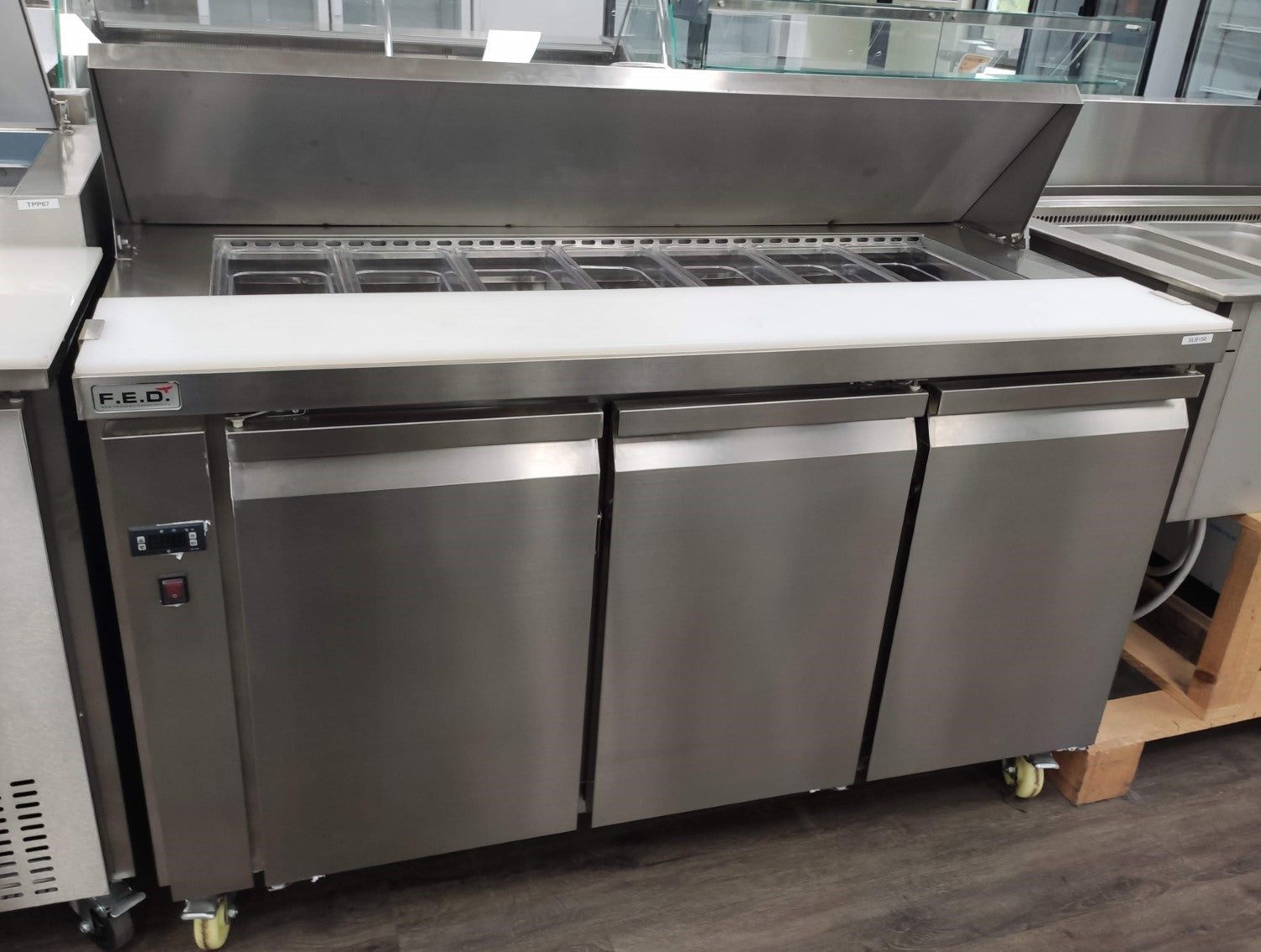 Thermaster Three Door Sandwich Bar SLB150