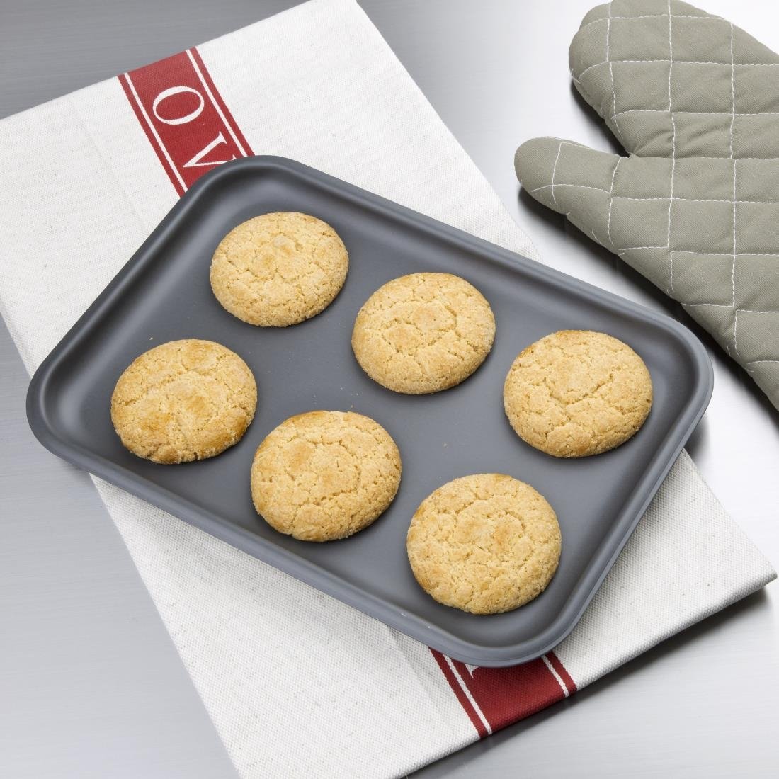Vogue Anodised Aluminium Baking Tray 370mm - C063