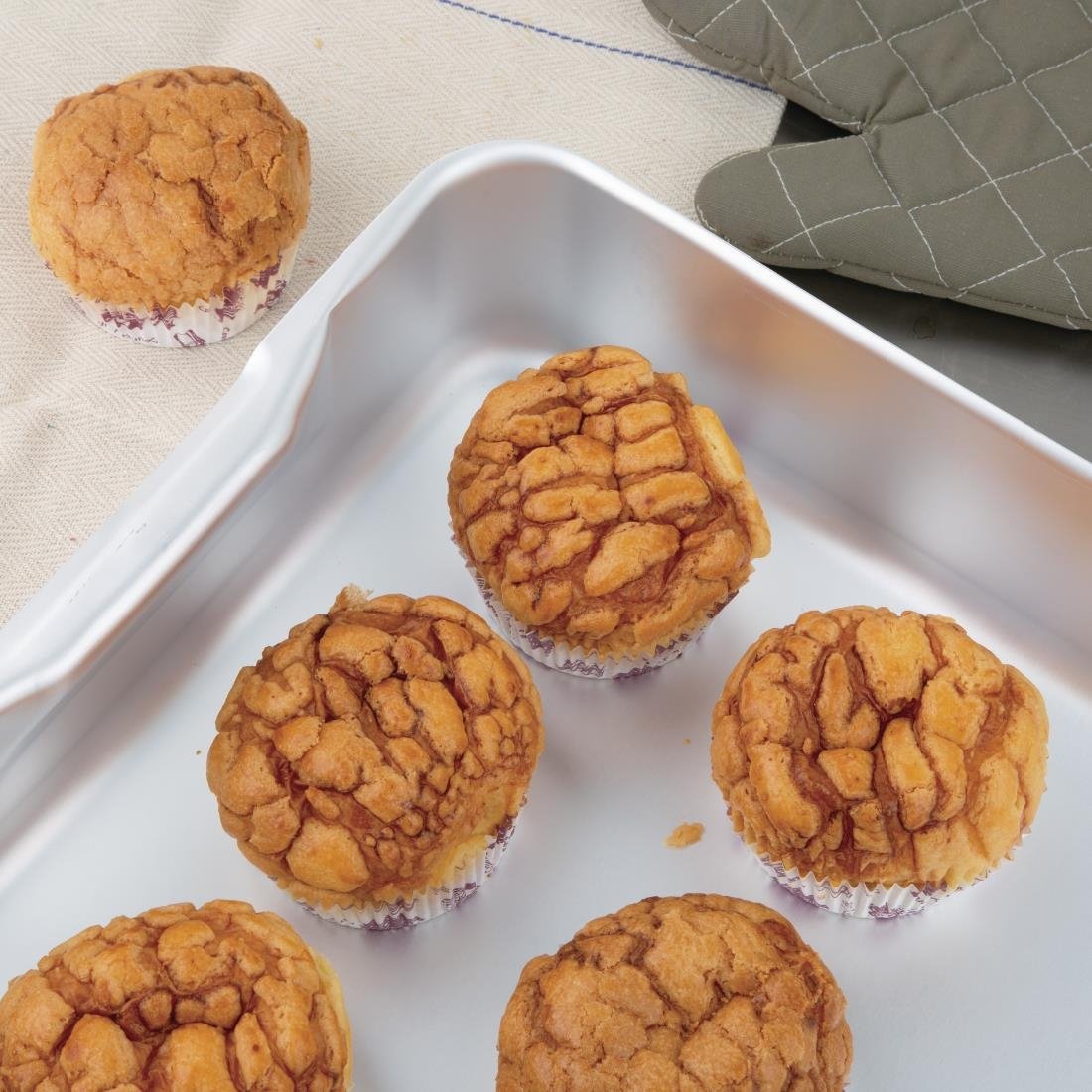 Vogue Aluminium Deep Roasting Pan 610mm - K416