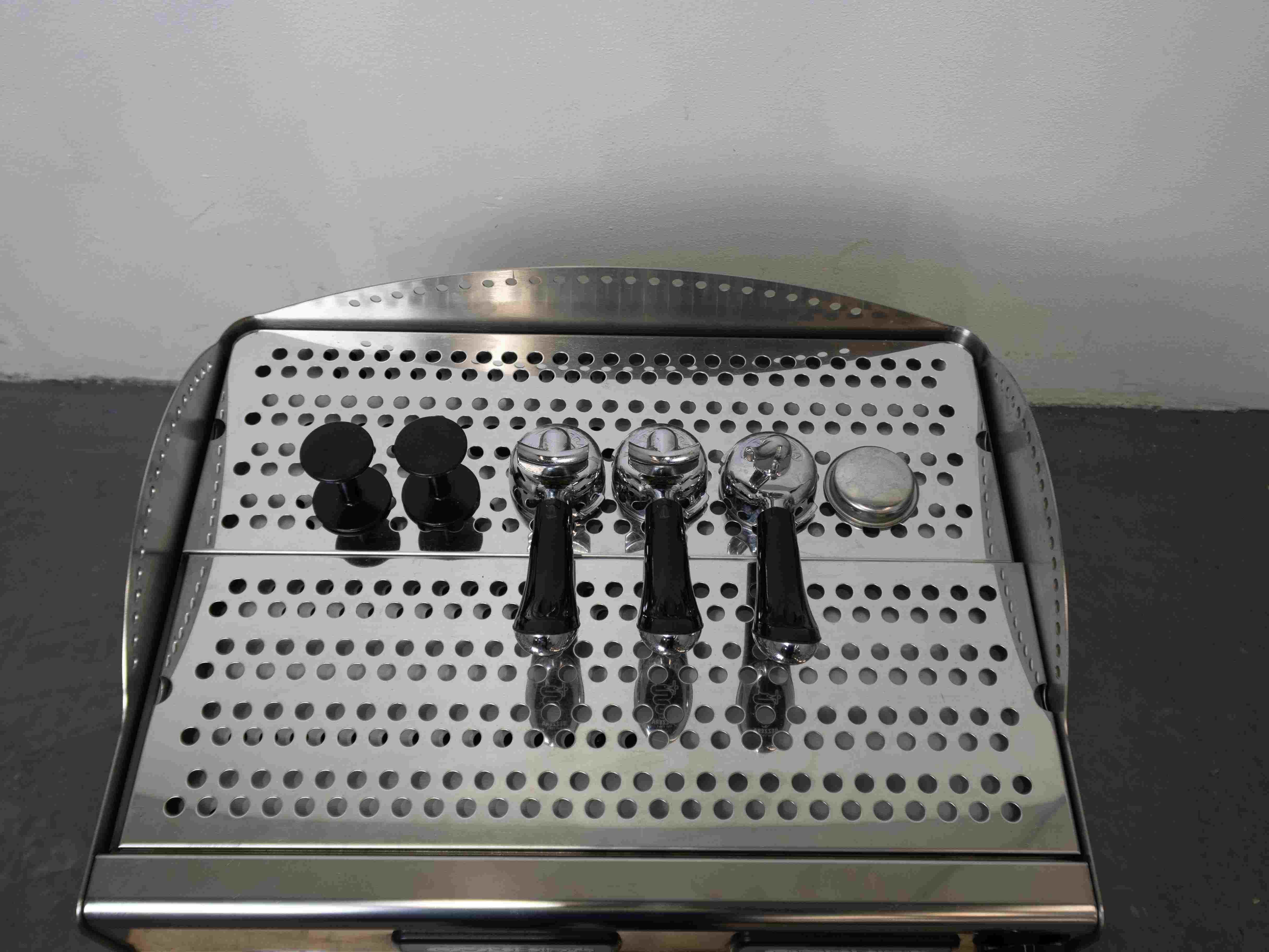 Bezzera Compact Coffee Machine 2grp - 761895