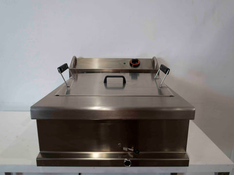 Lotus FPE-20 Donut Fryer - 747045