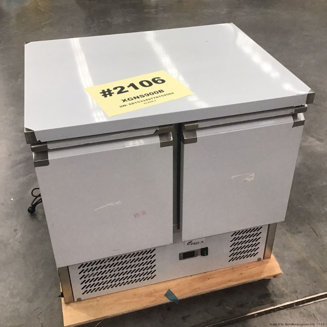 2NDS: FED-X Compact Workbench Fridge - XGNS900B-NSW2106