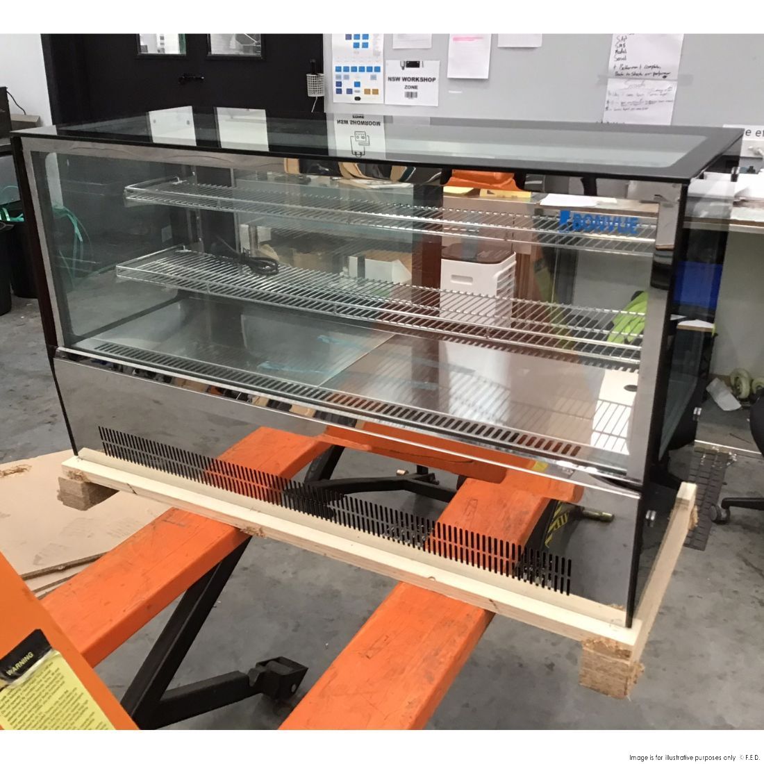 CLEARANCE - Counter top square 2 Shelves Glass cold food display - GN-1200RT-NSW2160