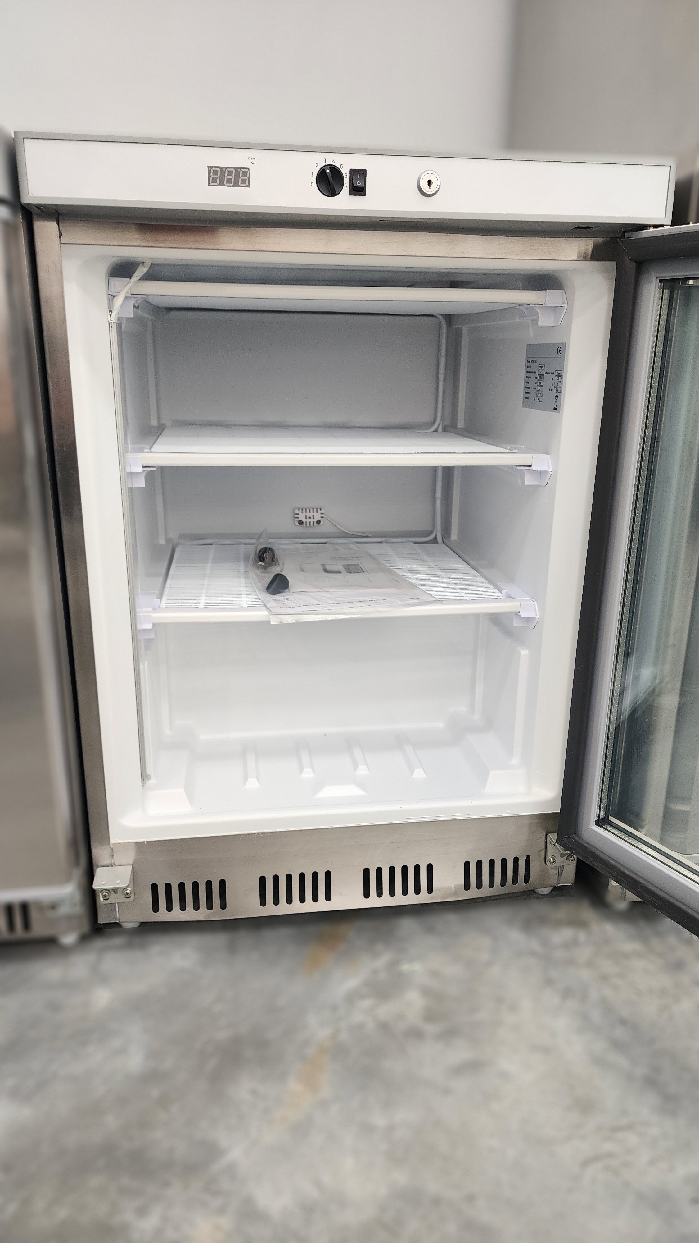 Thermaster Display Freezer With Glass Door