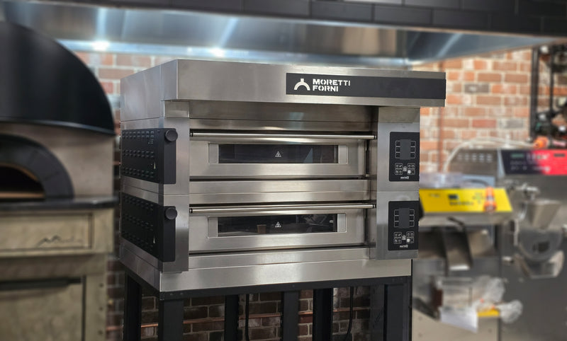 Moretti Forni serieS Double Deck Bakery Oven on Stand - 6 x 60x40cm Tray