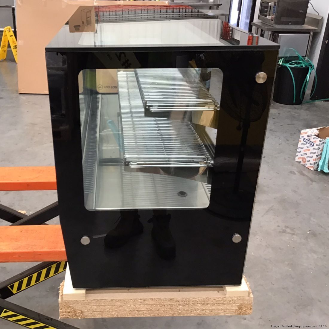 CLEARANCE - Counter top square 2 Shelves Glass cold food display - GN-1200RT-NSW2160