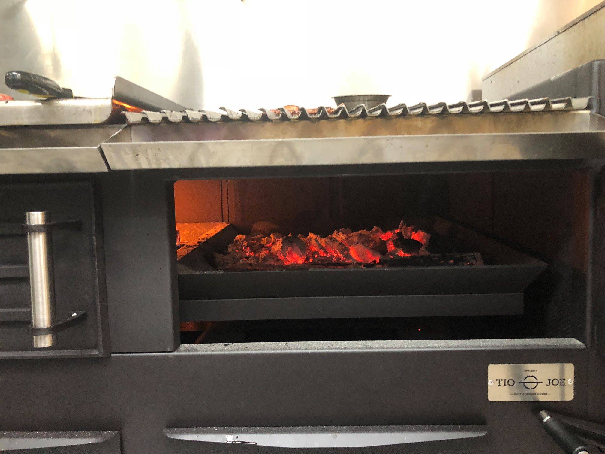 Pira M120 Charcoal Barbecue Grill - 120