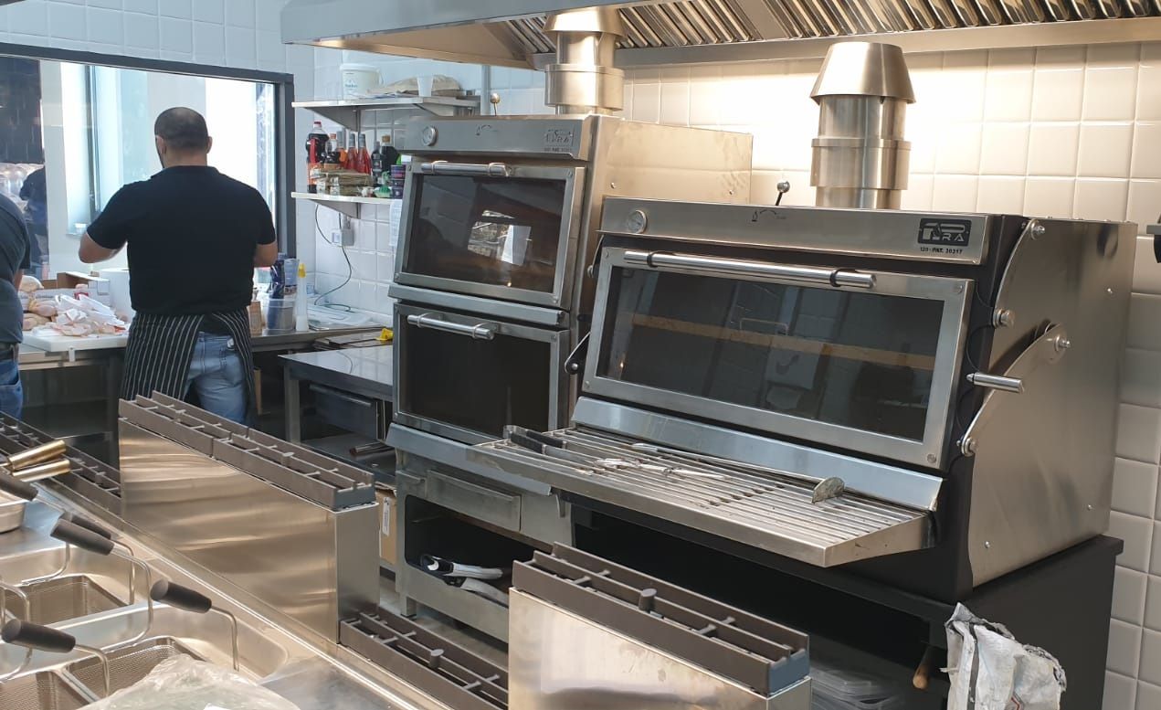 Pira 90 D Silver Charcoal Oven - 170.105