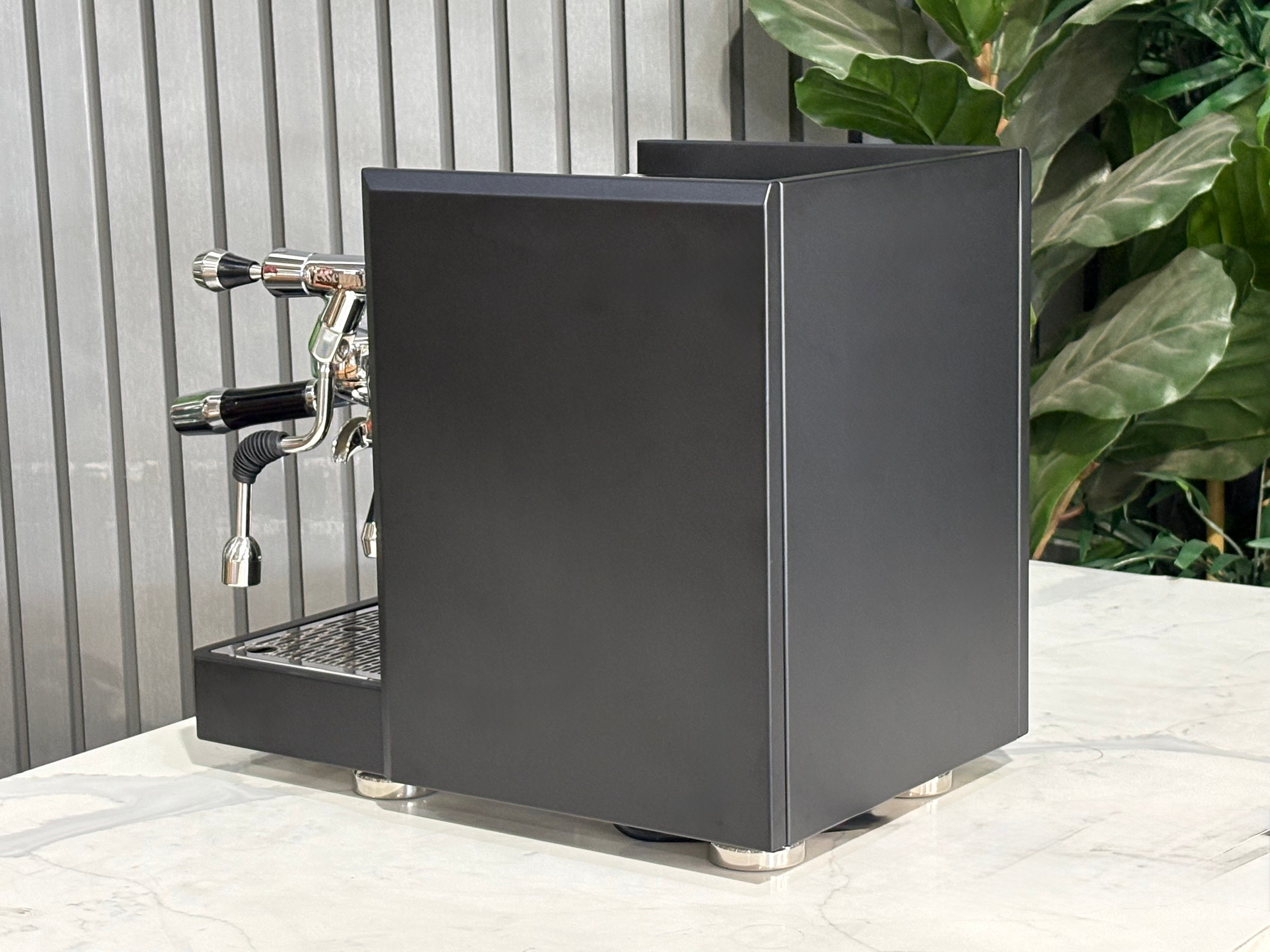 Essenza Modena - 1 Group Commercial Espresso Machine - Black