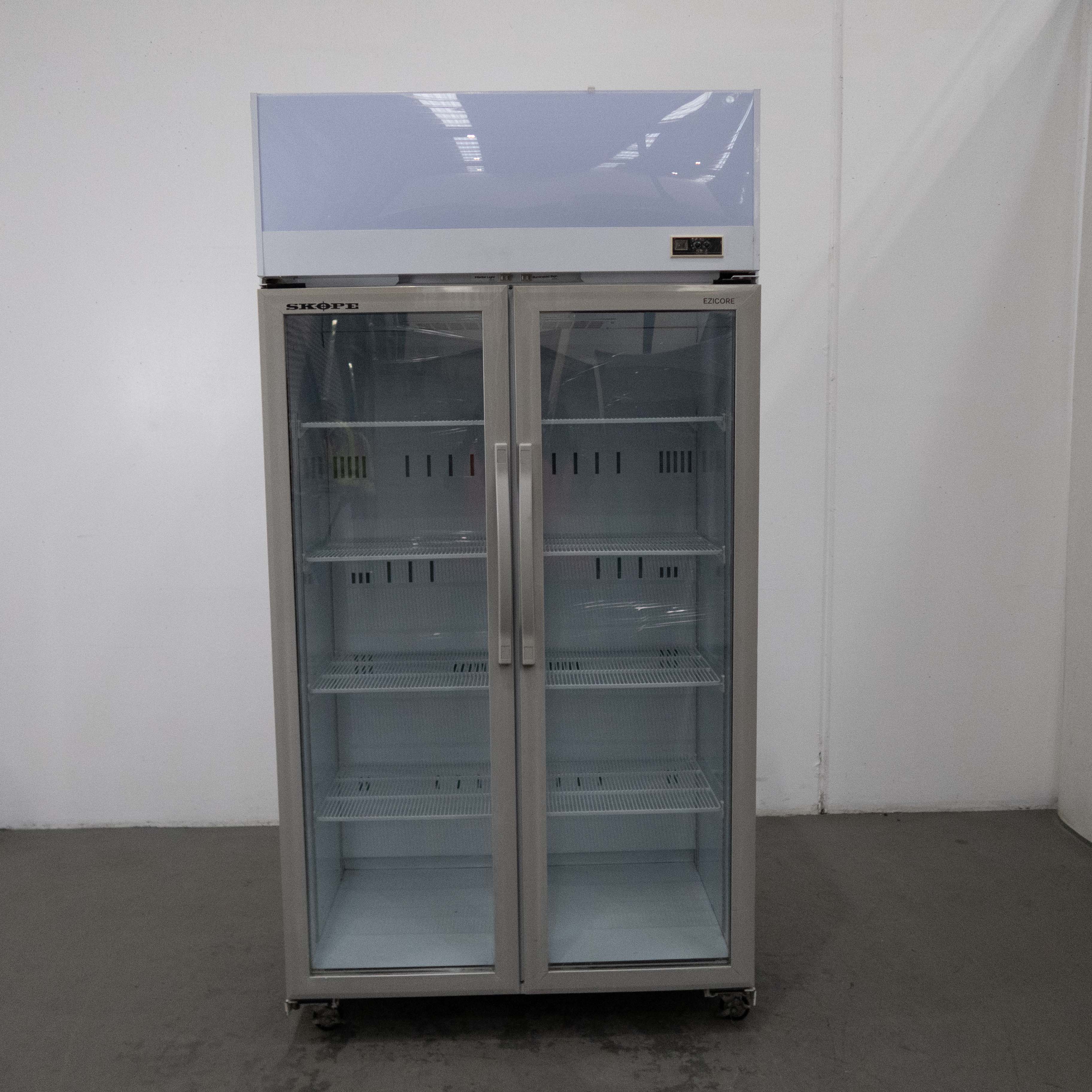 Skope TCE1000 Upright Fridge - 715537