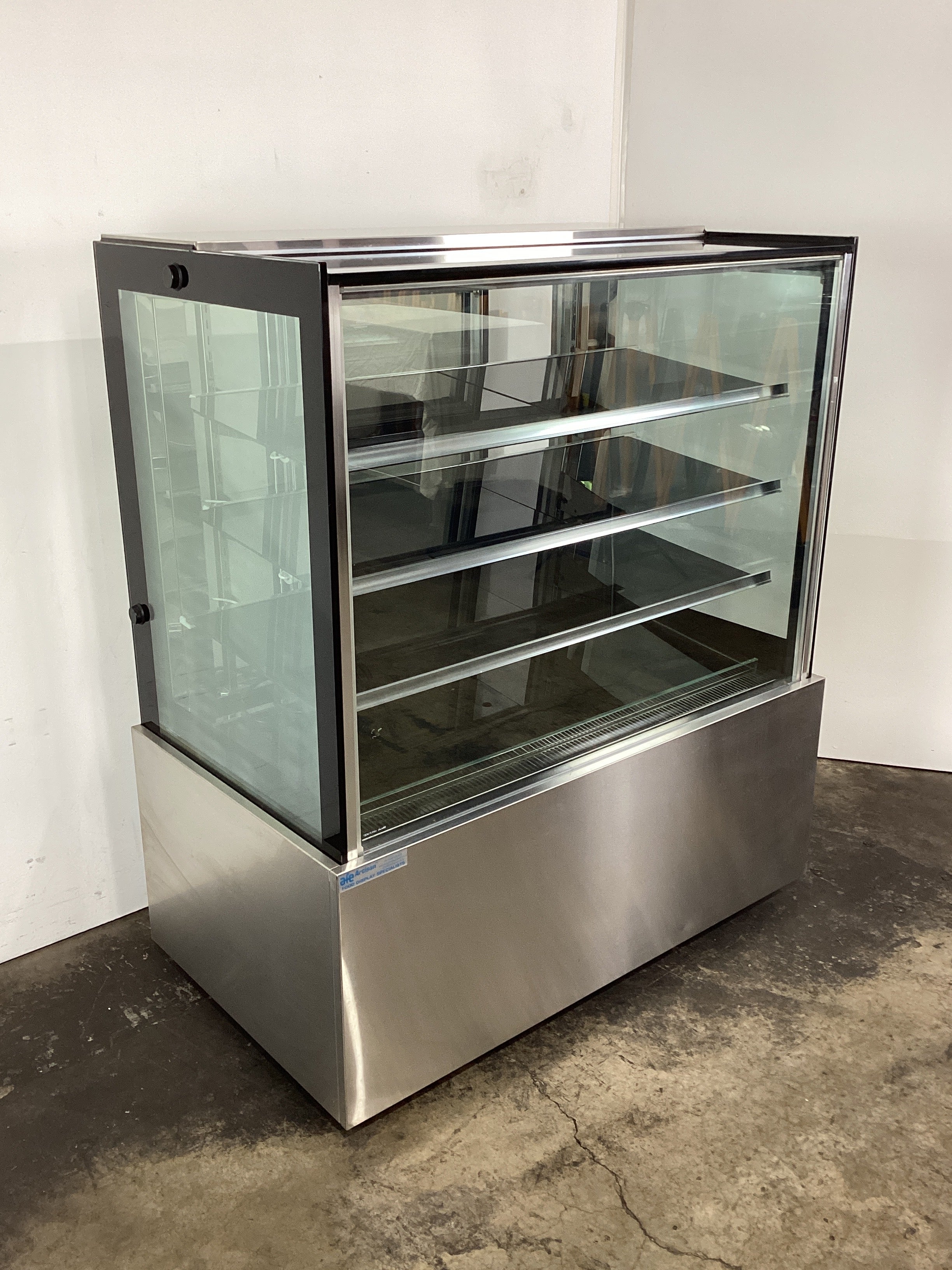 Artisan M3412 Display Fridge - 729469