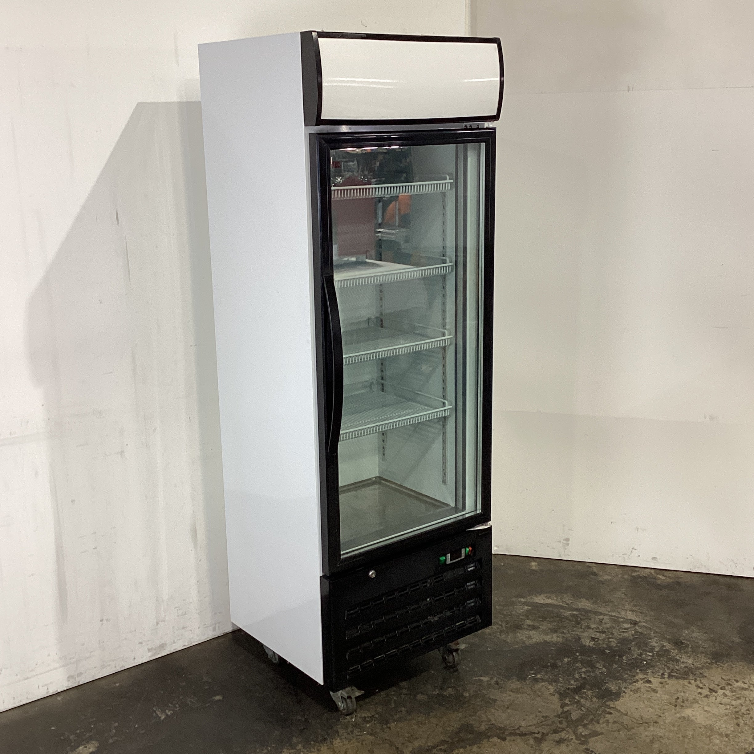 Saltas DFS2315 Upright Freezer - 739000