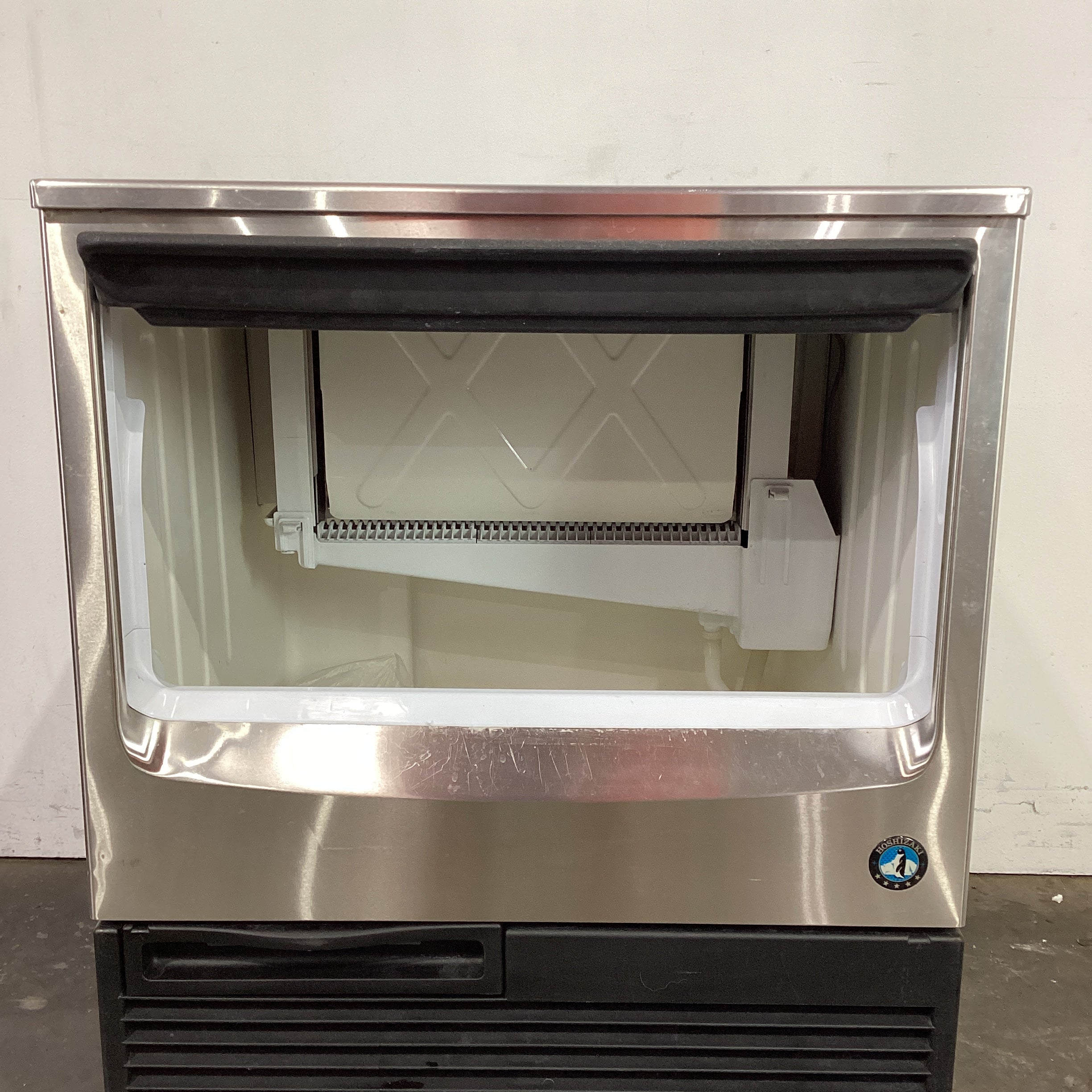 Hoshizaki KM-55B Ice Machine - 755892