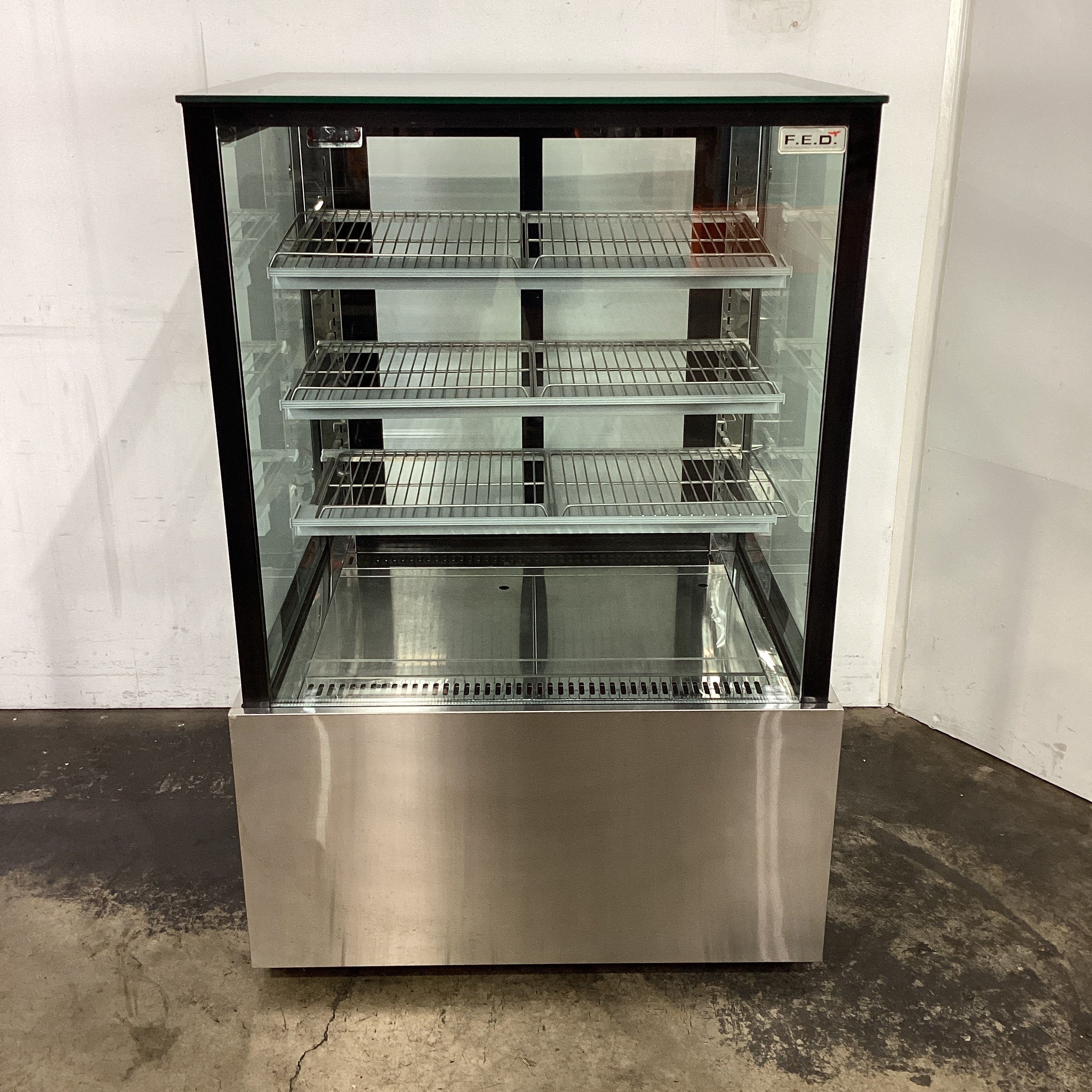 Federal SL830V Cold Food Display - 764890