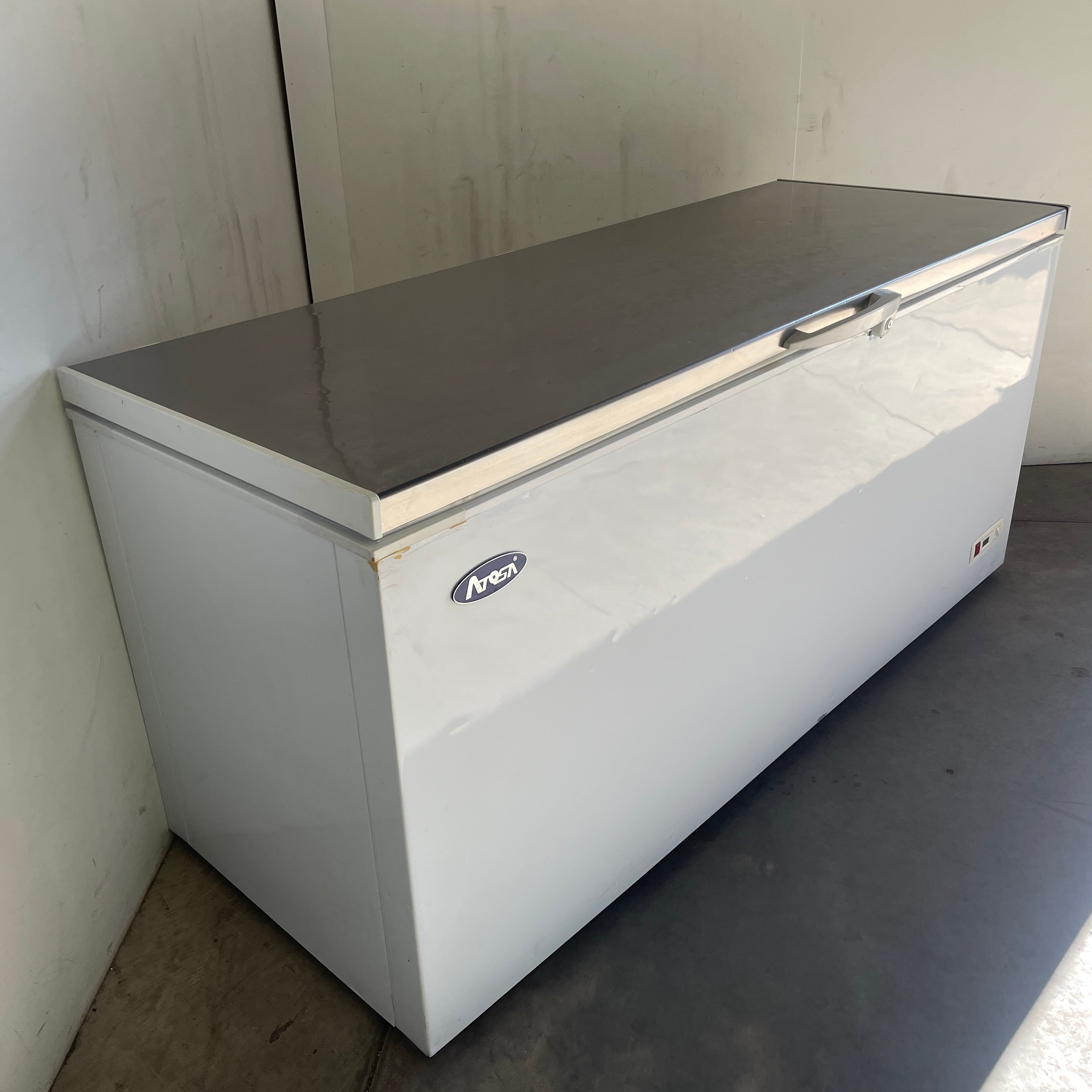 Atosa BD-650 Chest Freezer - 766550