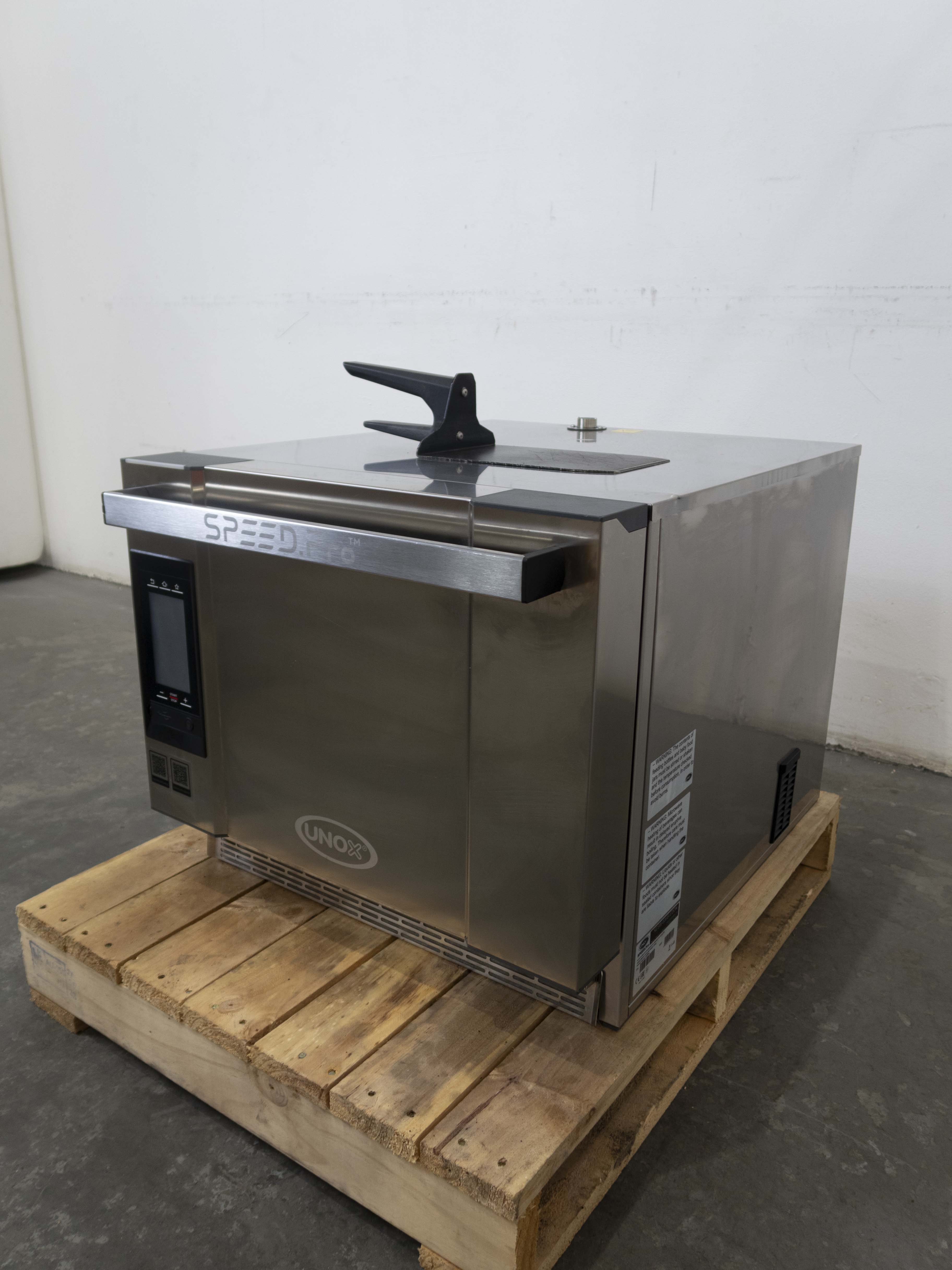 Unox XESW-03HS-EDDN Speed Oven - 772838