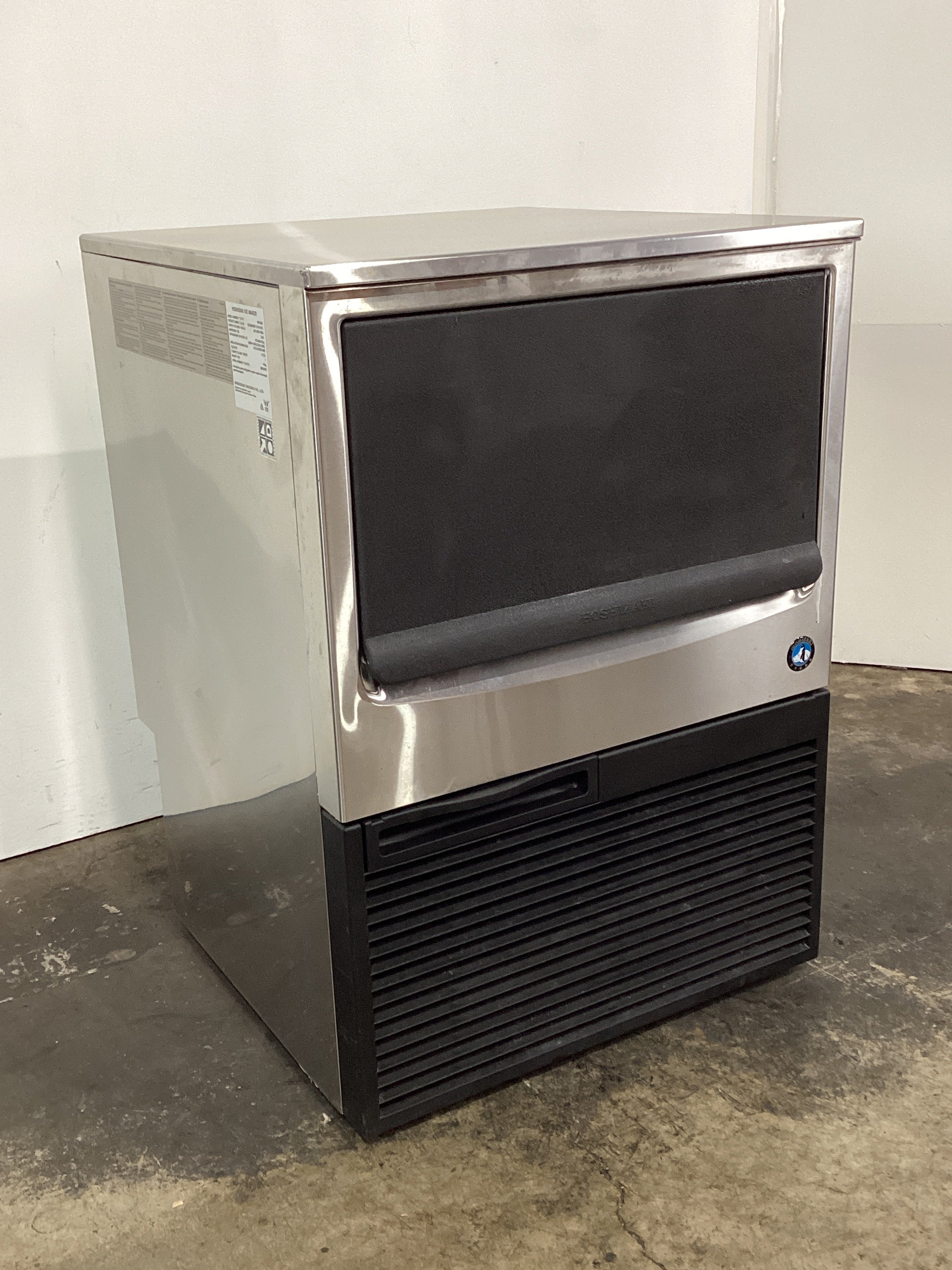 Hoshizaki KM-55B Ice Machine - 774488