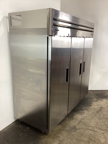 Skipio SFT65-3(6) Upright Freezer - 774699