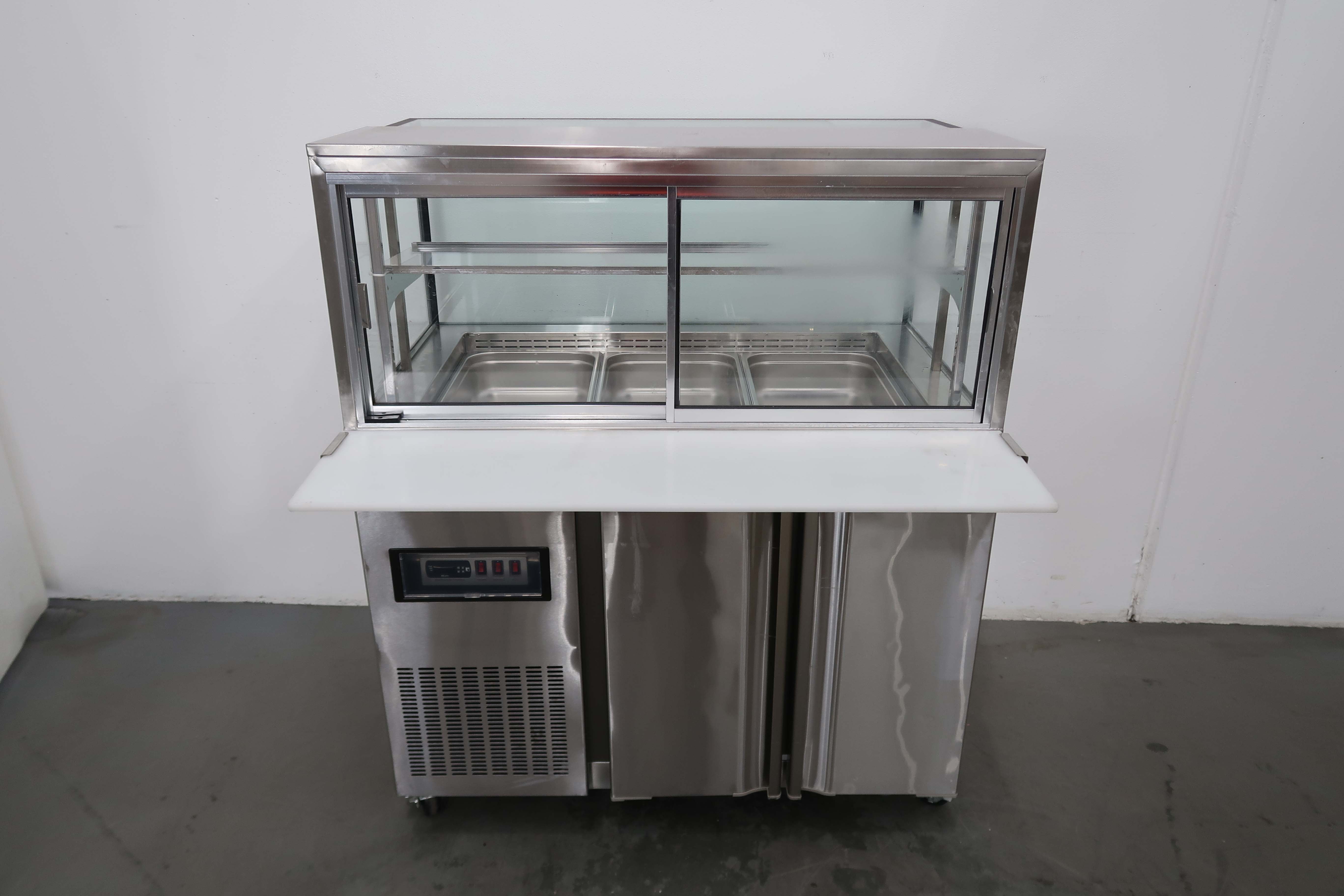 Artisan M2812 Sandwich Prep Bench - 776955