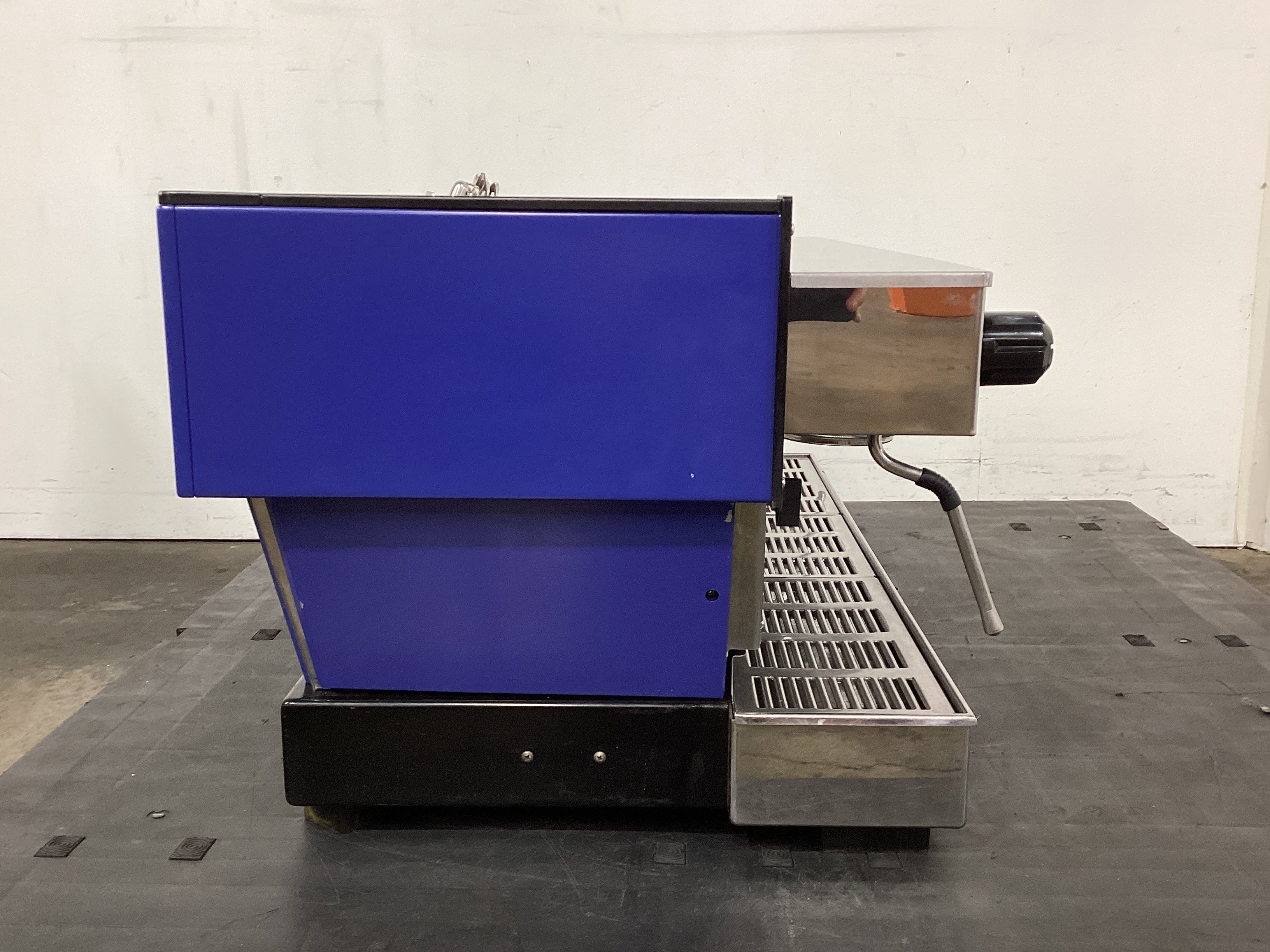La Marzocco Linea 3AV 3 Group Coffee Machine - 780151