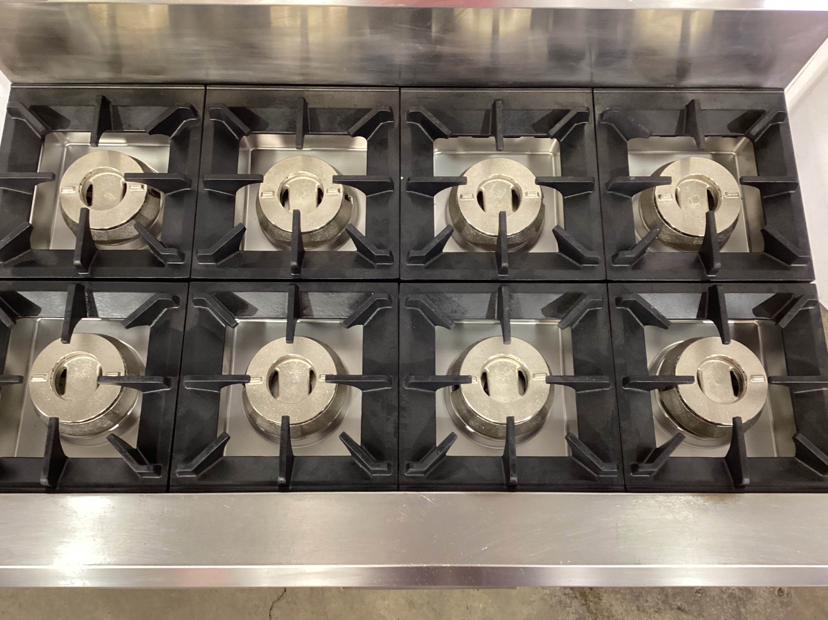 Luus RS-8B 8 Burner Cooktop Oven - 780355