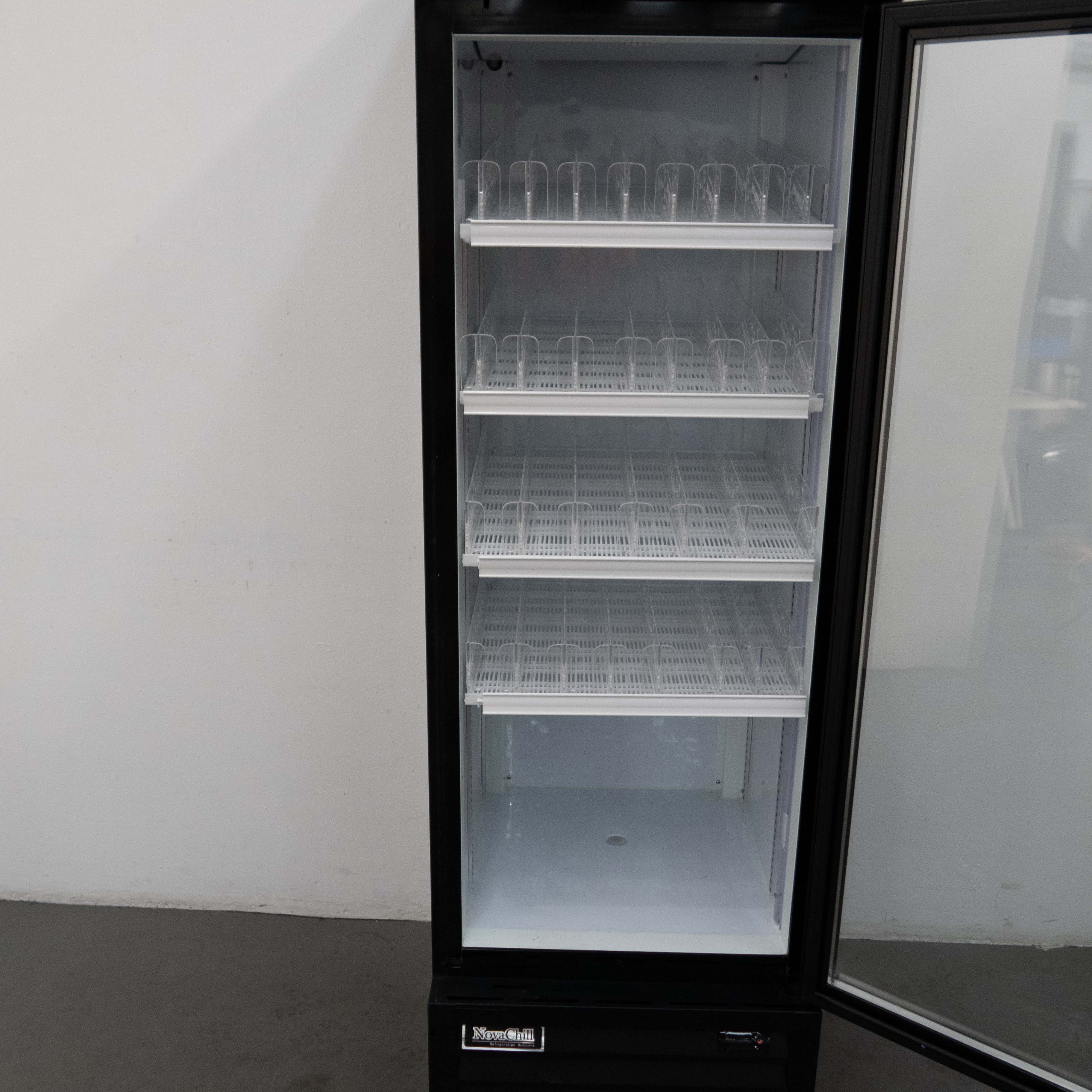 Crusader CCE605HC Upright Fridge - 783304