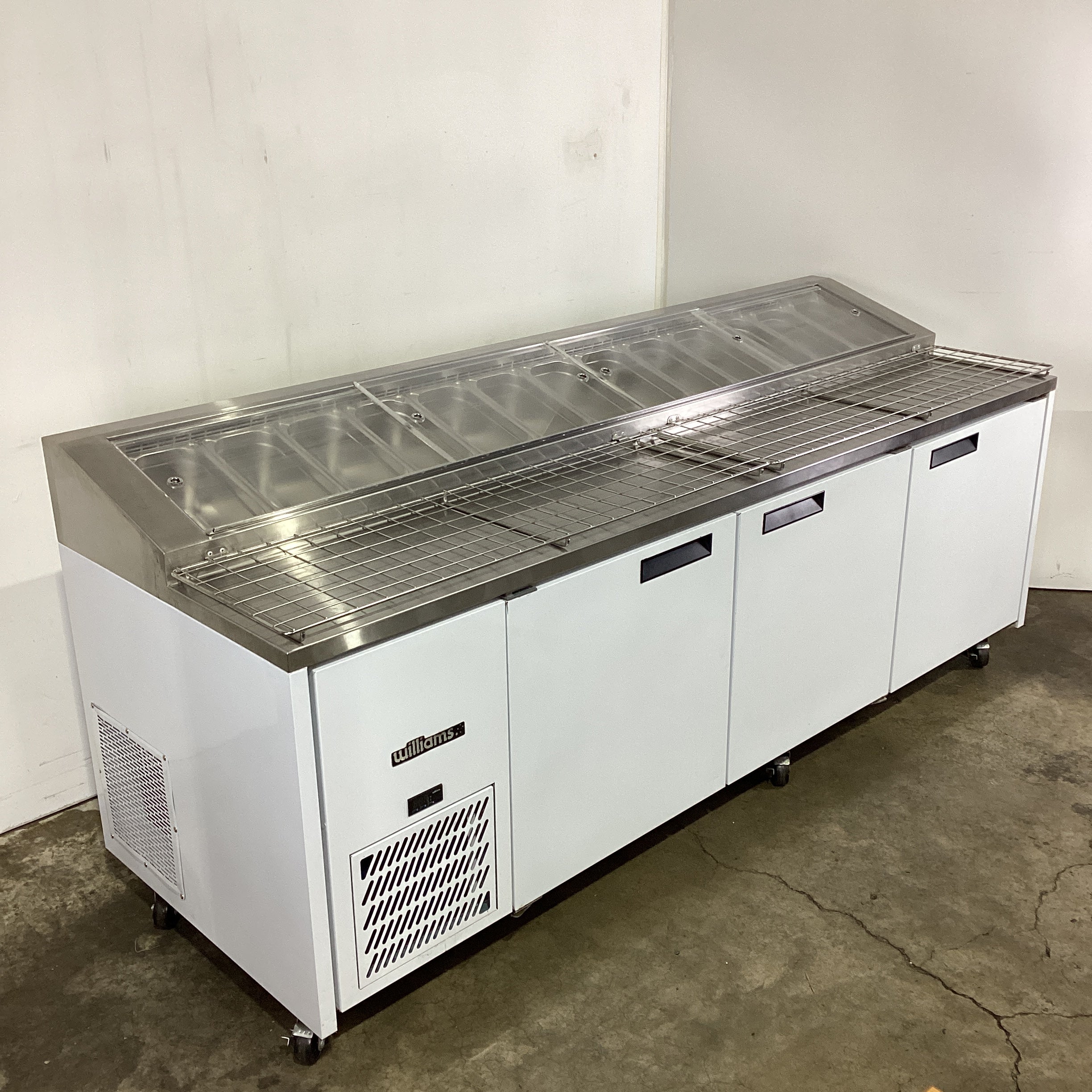 Williams HJ3PCBA-000 Pizza Prep Fridge - 784145