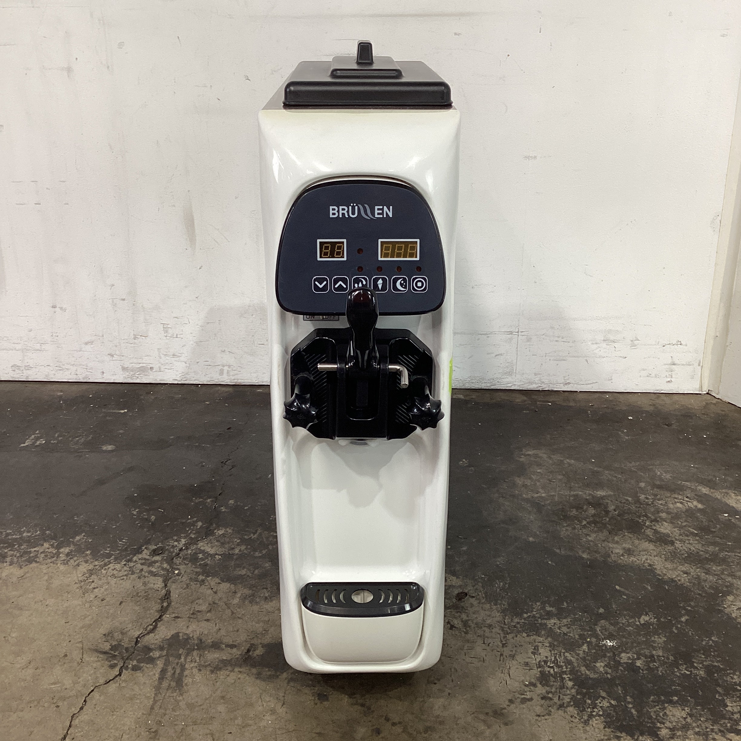 Brullen Baby Brullen Ice Cream Machine - 784422