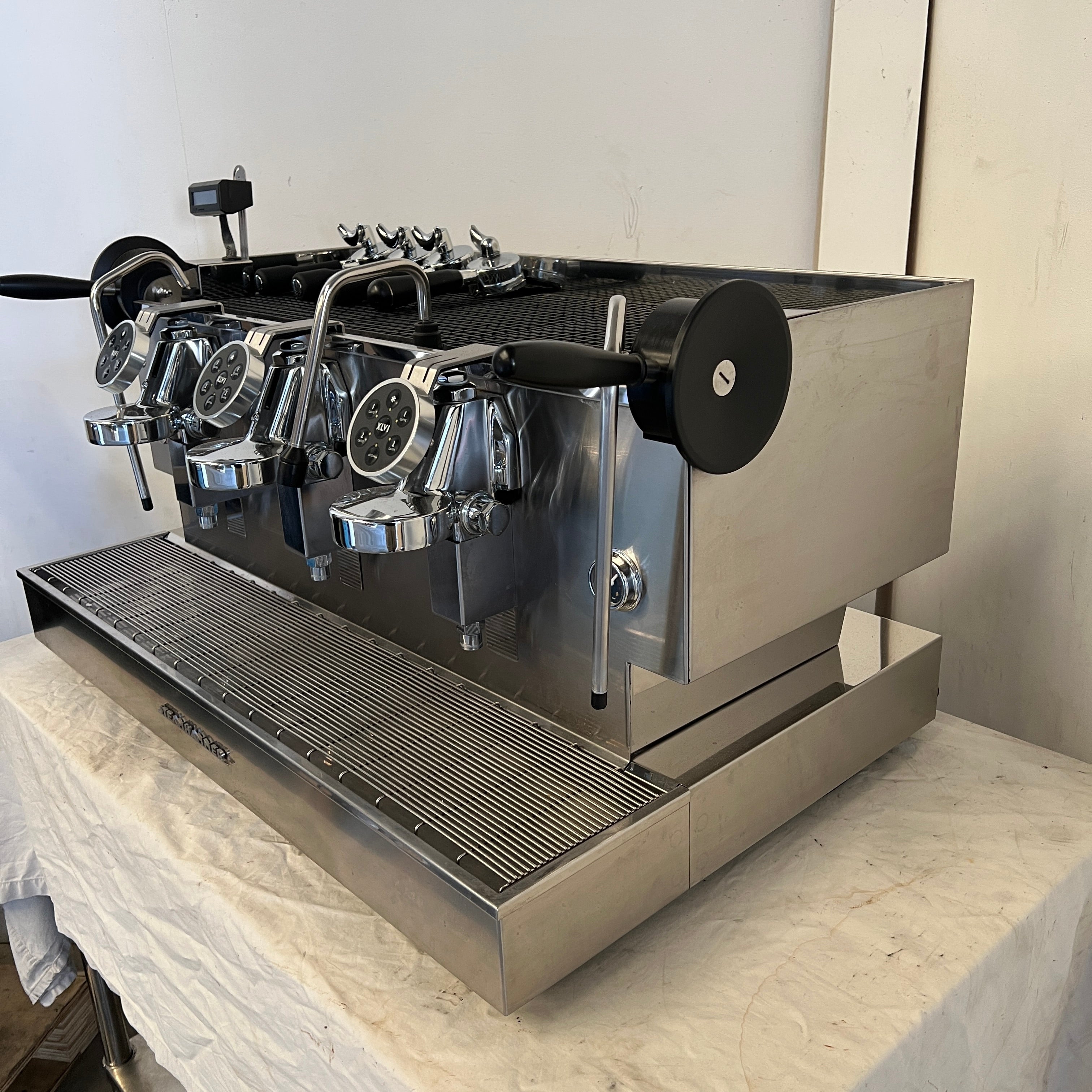 Steamhammer XLVI 3 Group Coffee Machine - 784504