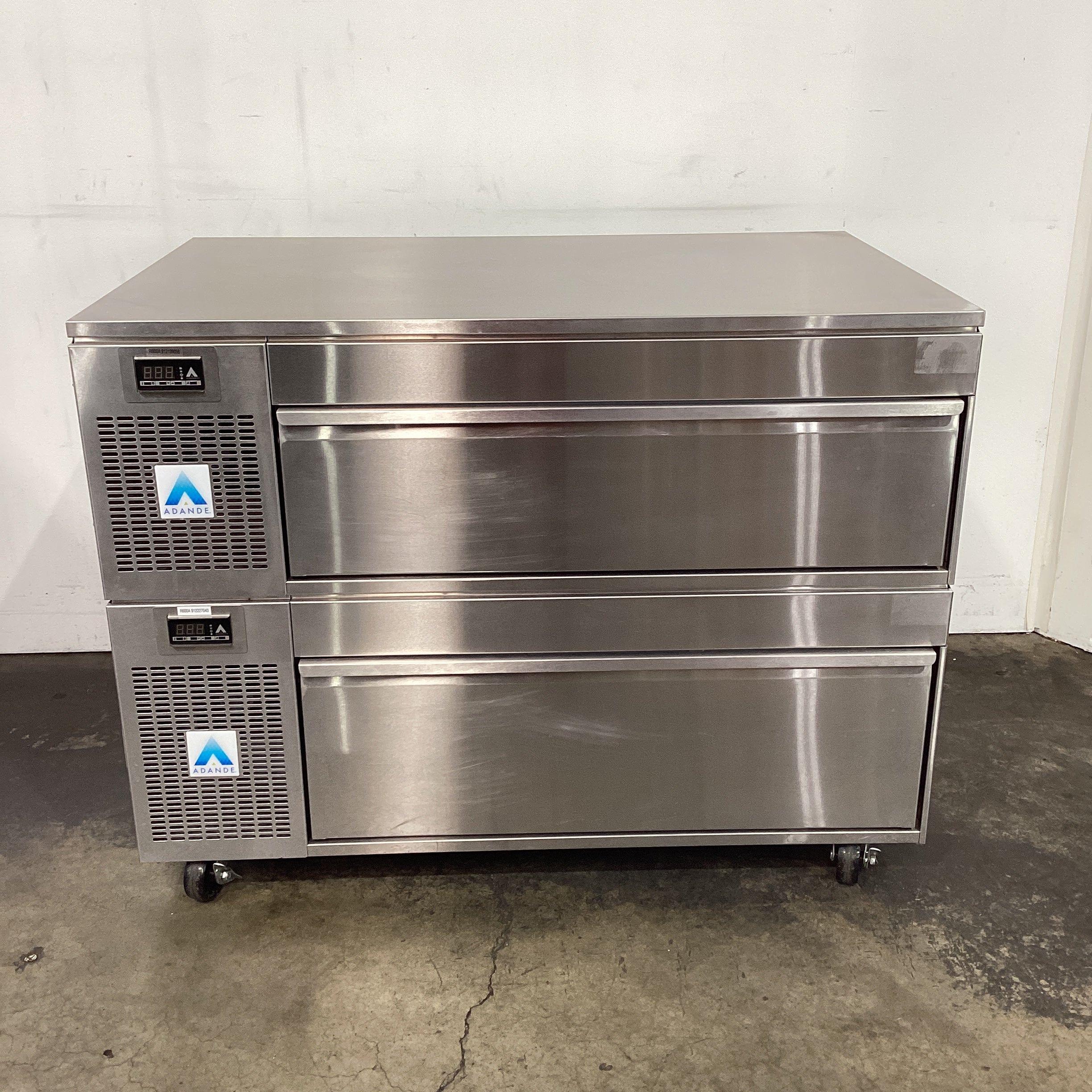 Adande VLS R2 V1 2 Drawer Fridge/Freezer - 785712