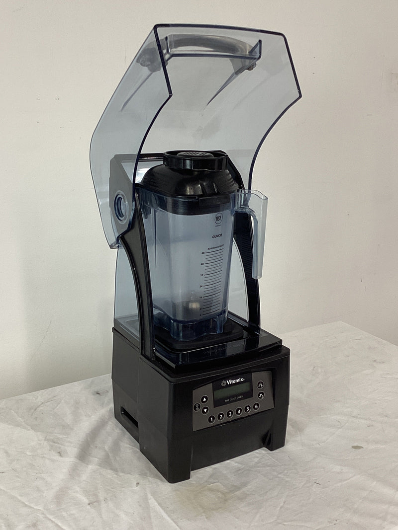 Vitamix VM0149 Blender with Sound Barrier - 790574