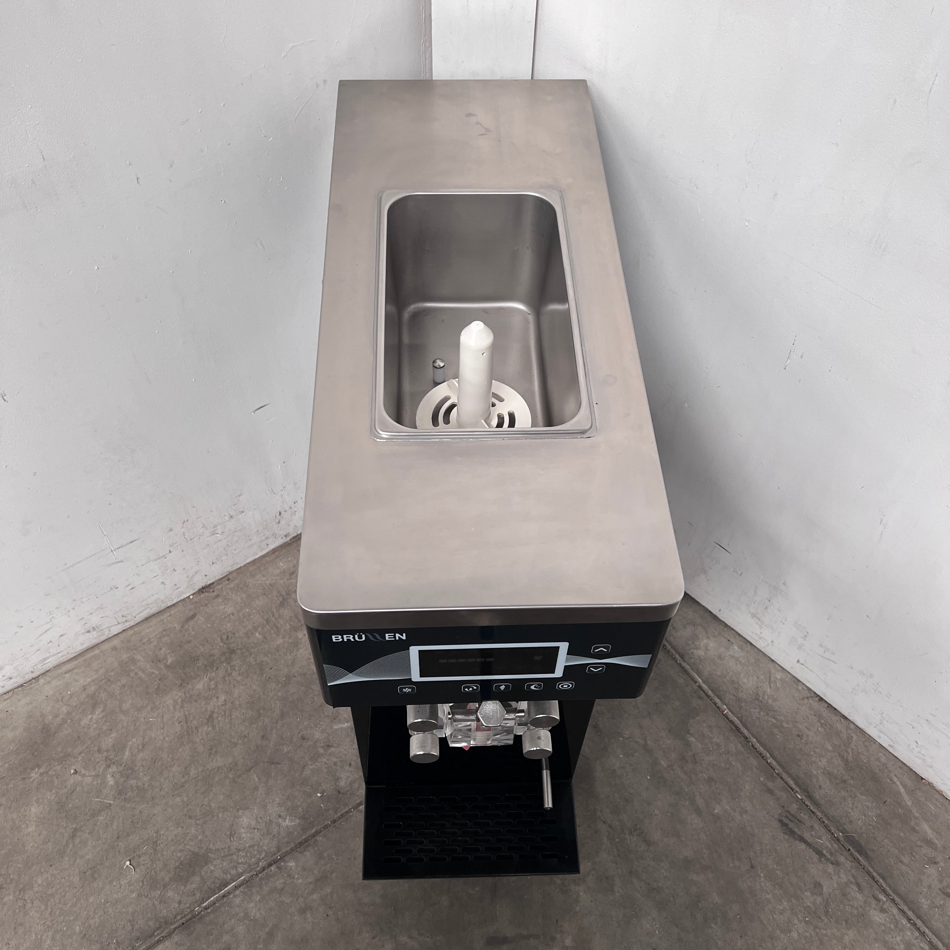 Brullen i91 2020 Gravity Feed Ice Cream Machine - 790659