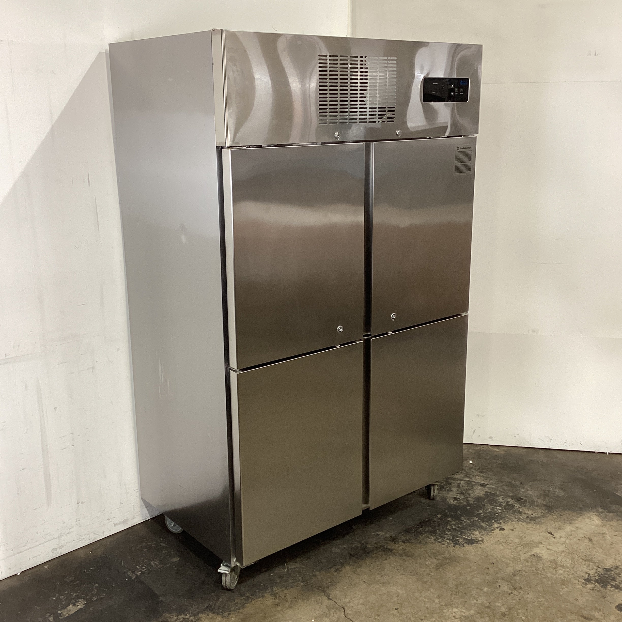 Thermaster SUF1000 Upright Freezer - 795042