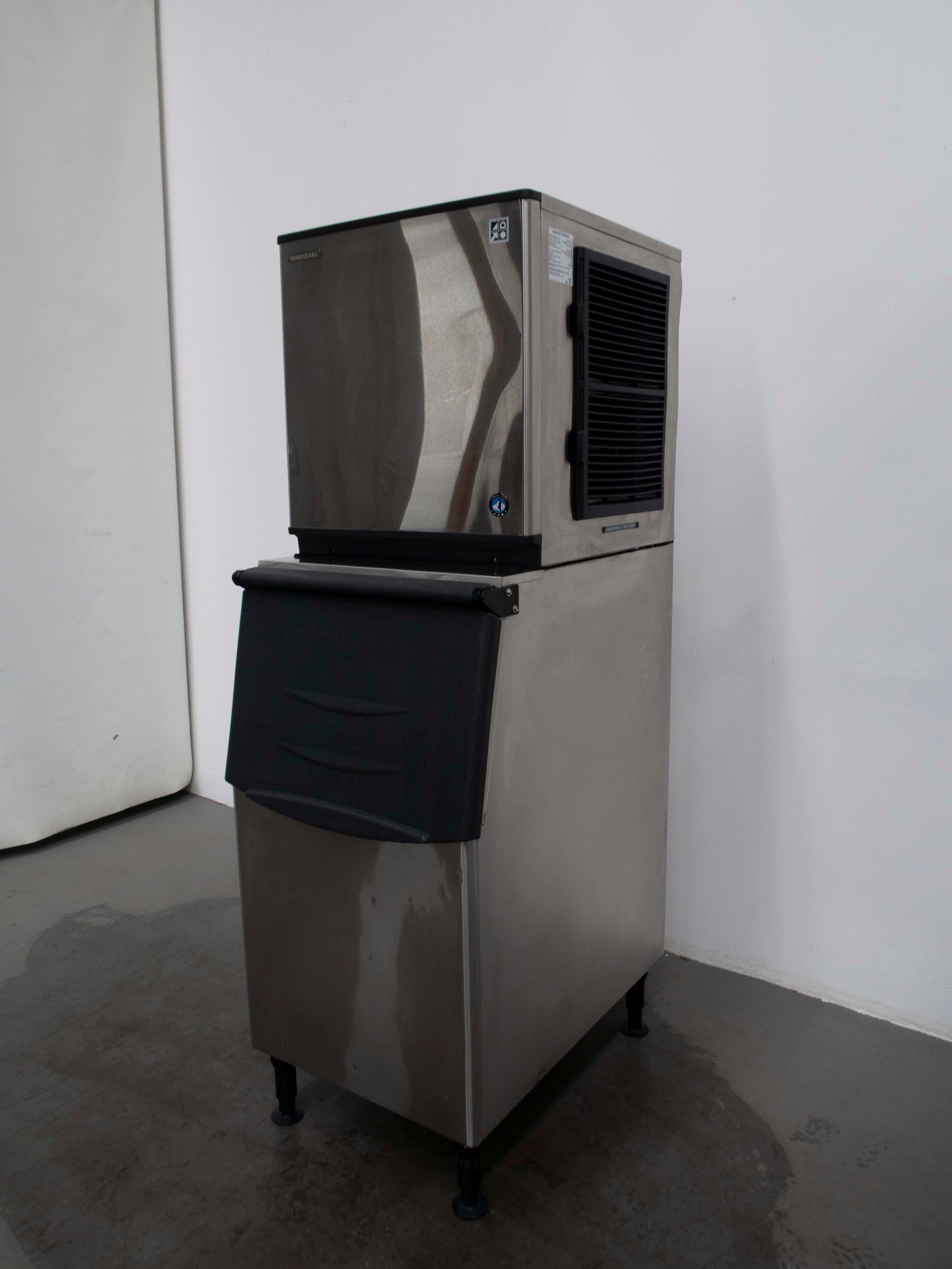 Hoshizaki KMD-201AB Ice Machine + Ice Bin - 795731