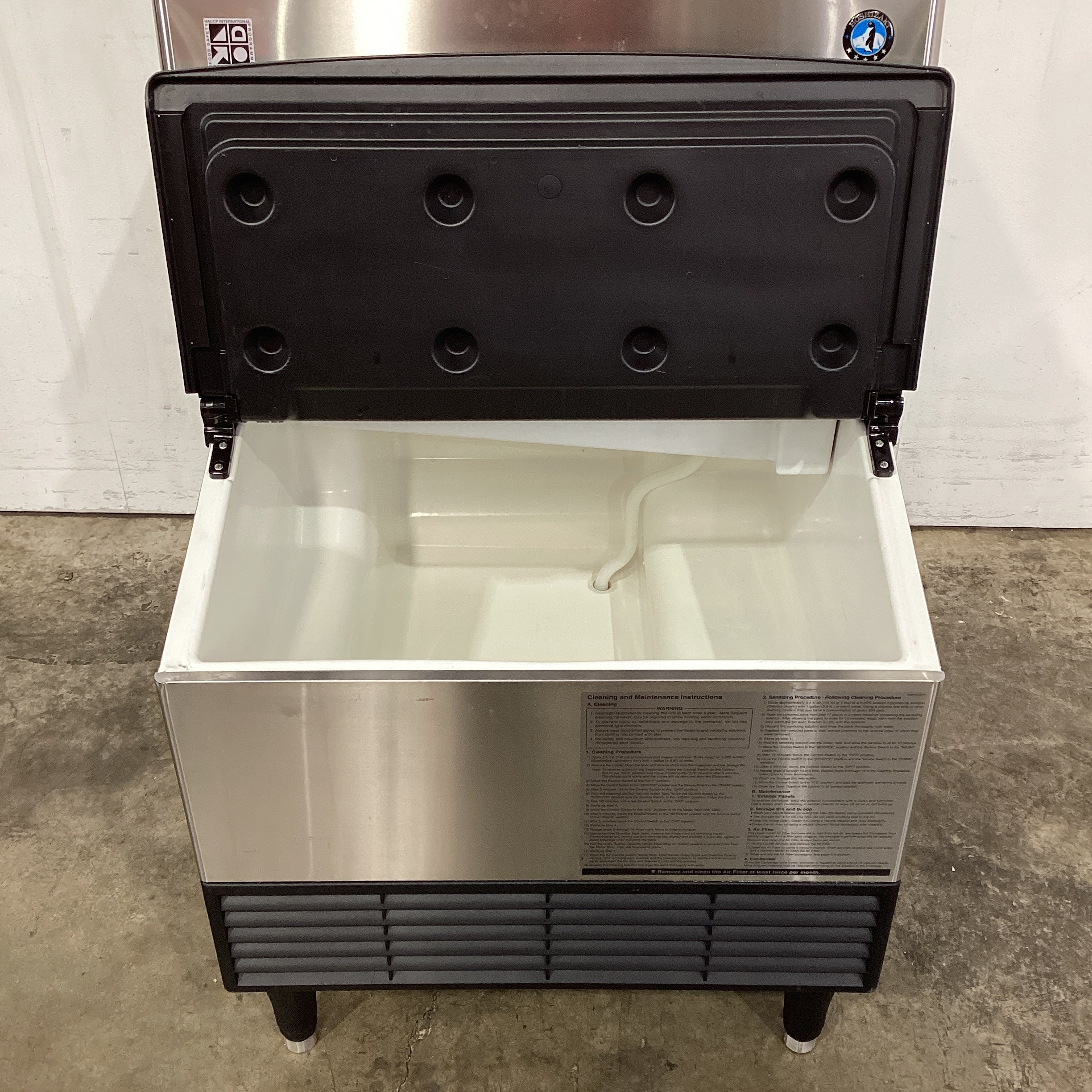 Hoshizaki KM-115B Ice Machine - 797250