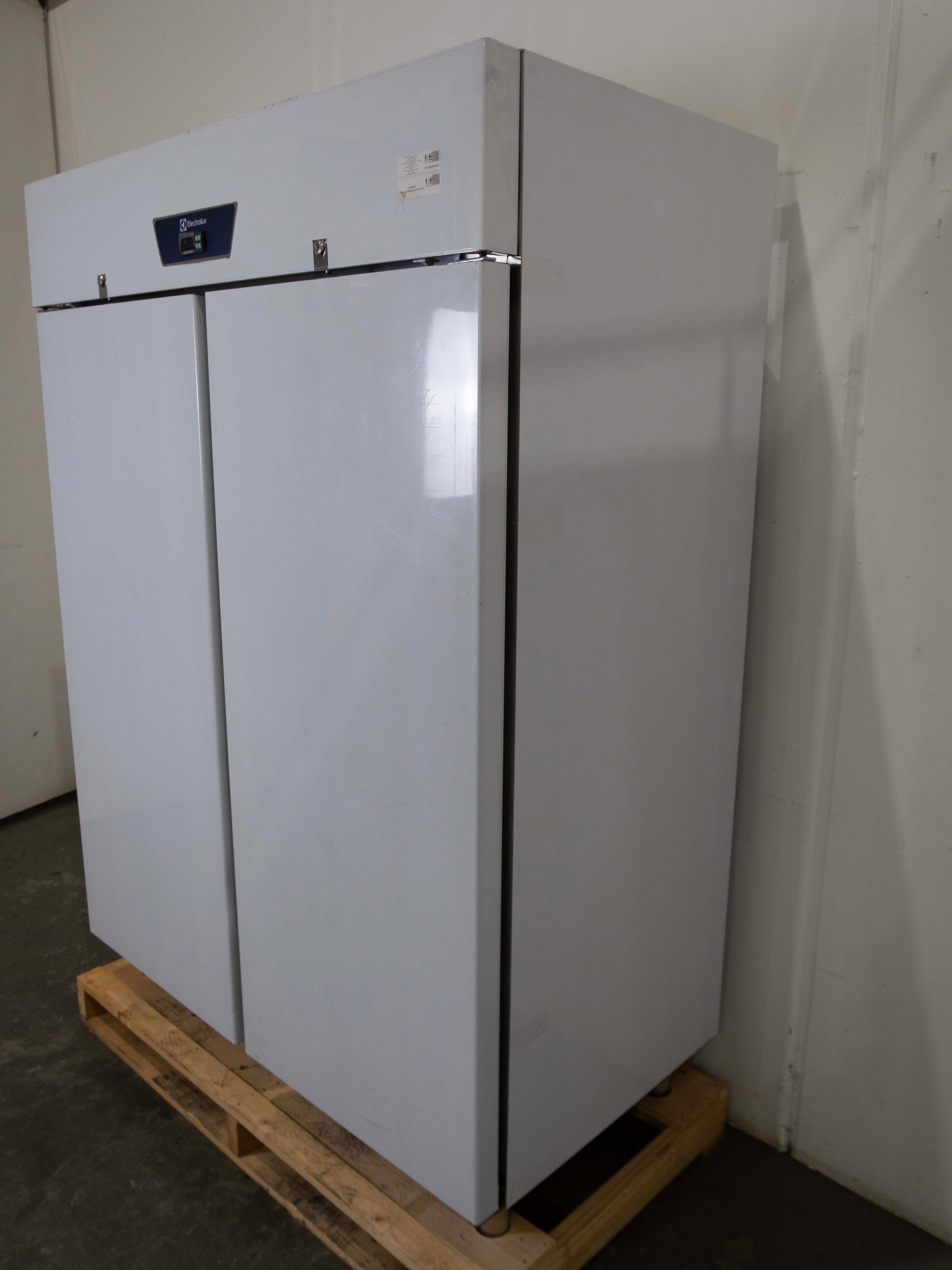 Electrolux SB130F2D Upright Freezer - 798101