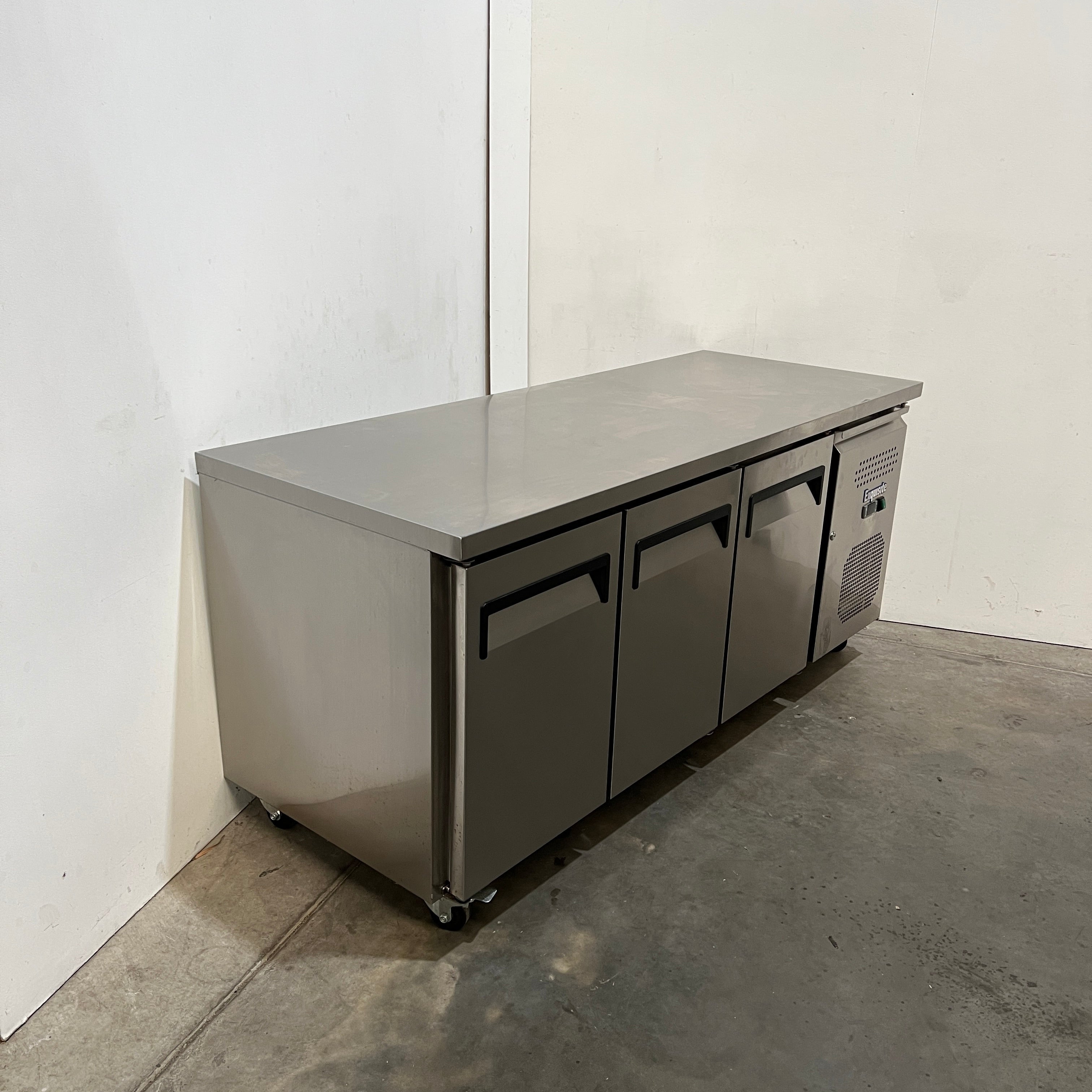 Exquisite USC400H Undercounter Fridge