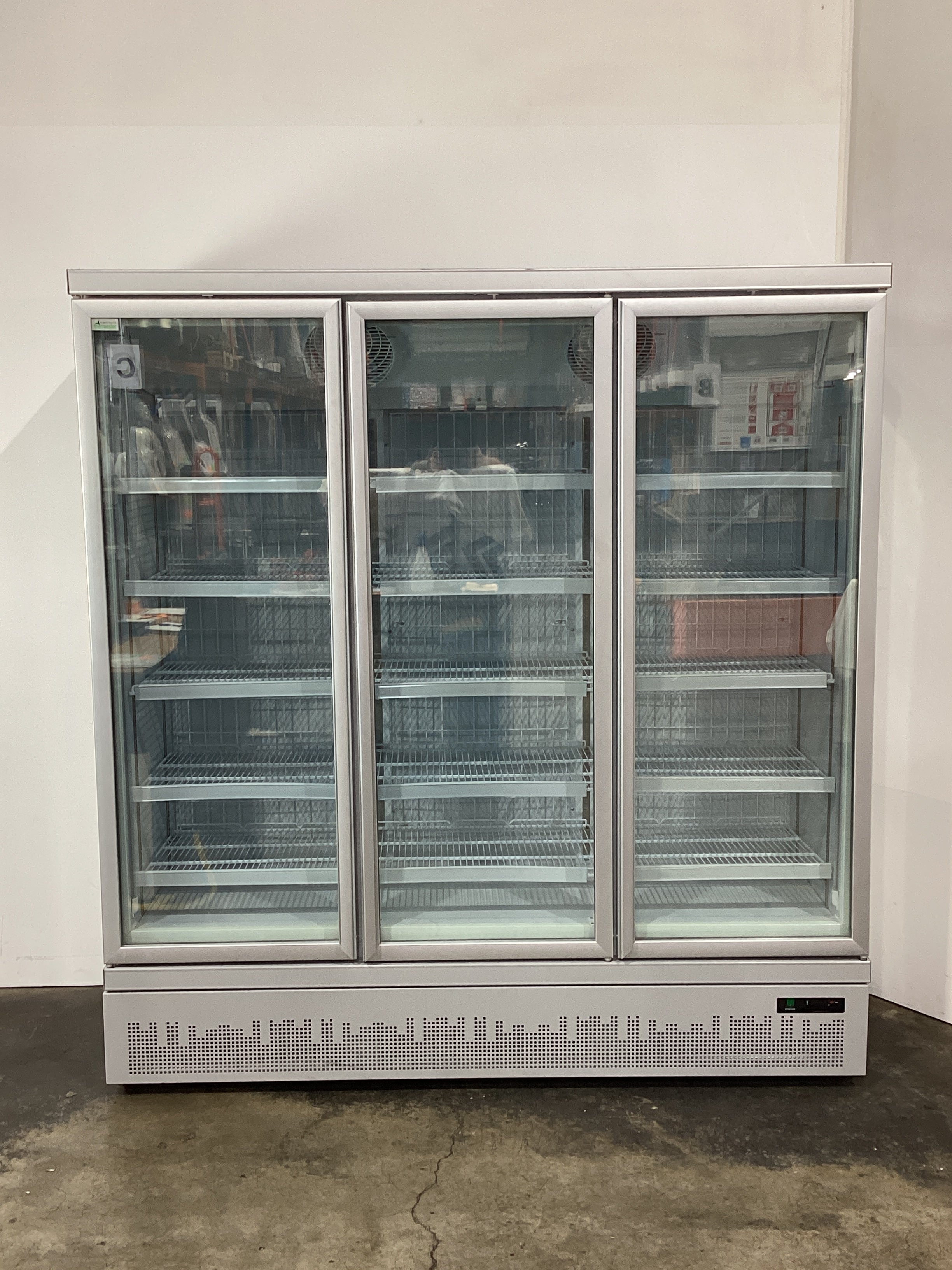 Thermaster LG-1500GBMF Upright Freezer - 805573