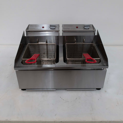 Woodson W.FRT50 Countertop Split Pan Fryer - 806173