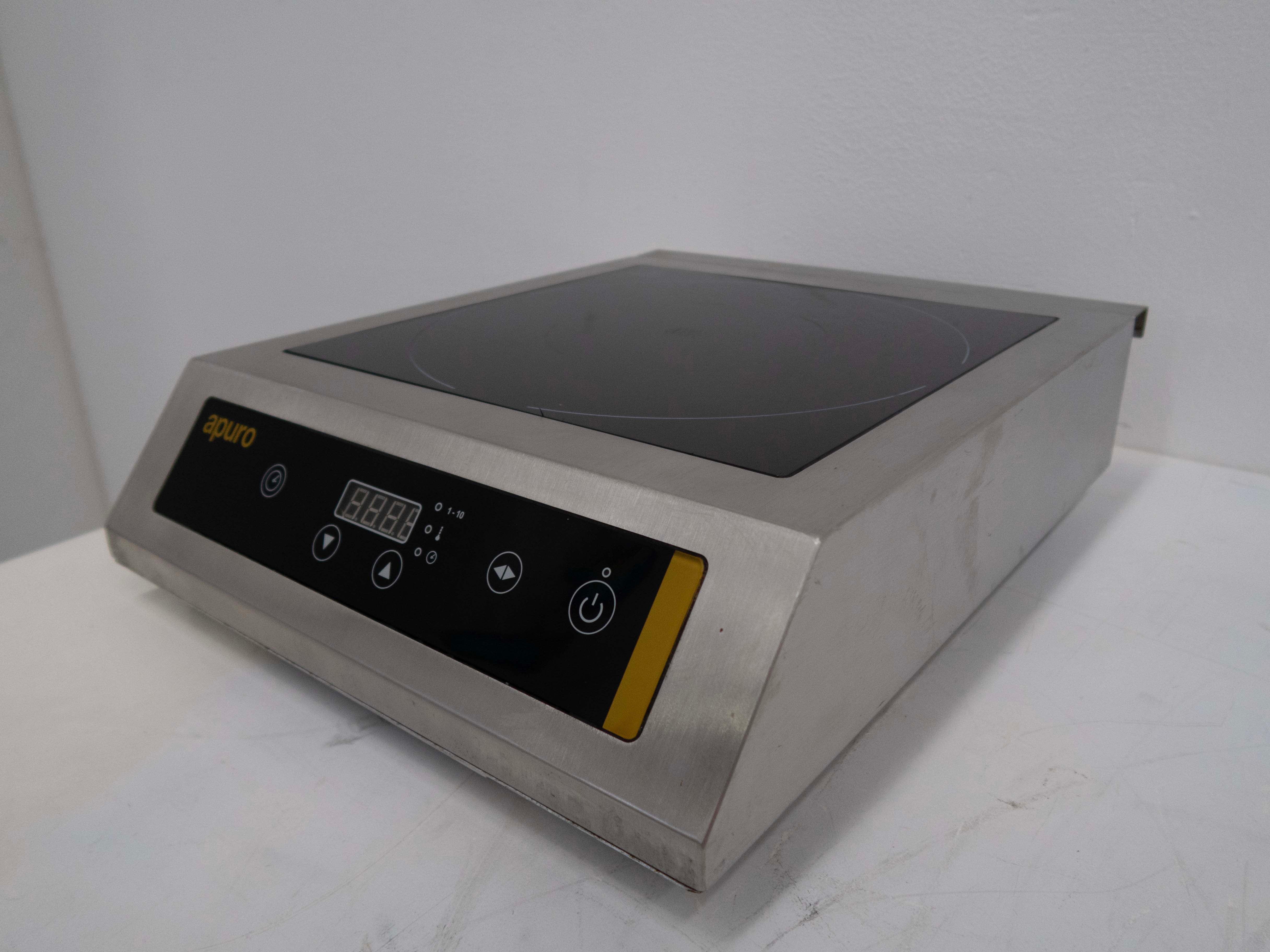 Apuro CP799-A Induction Cooker - 808619