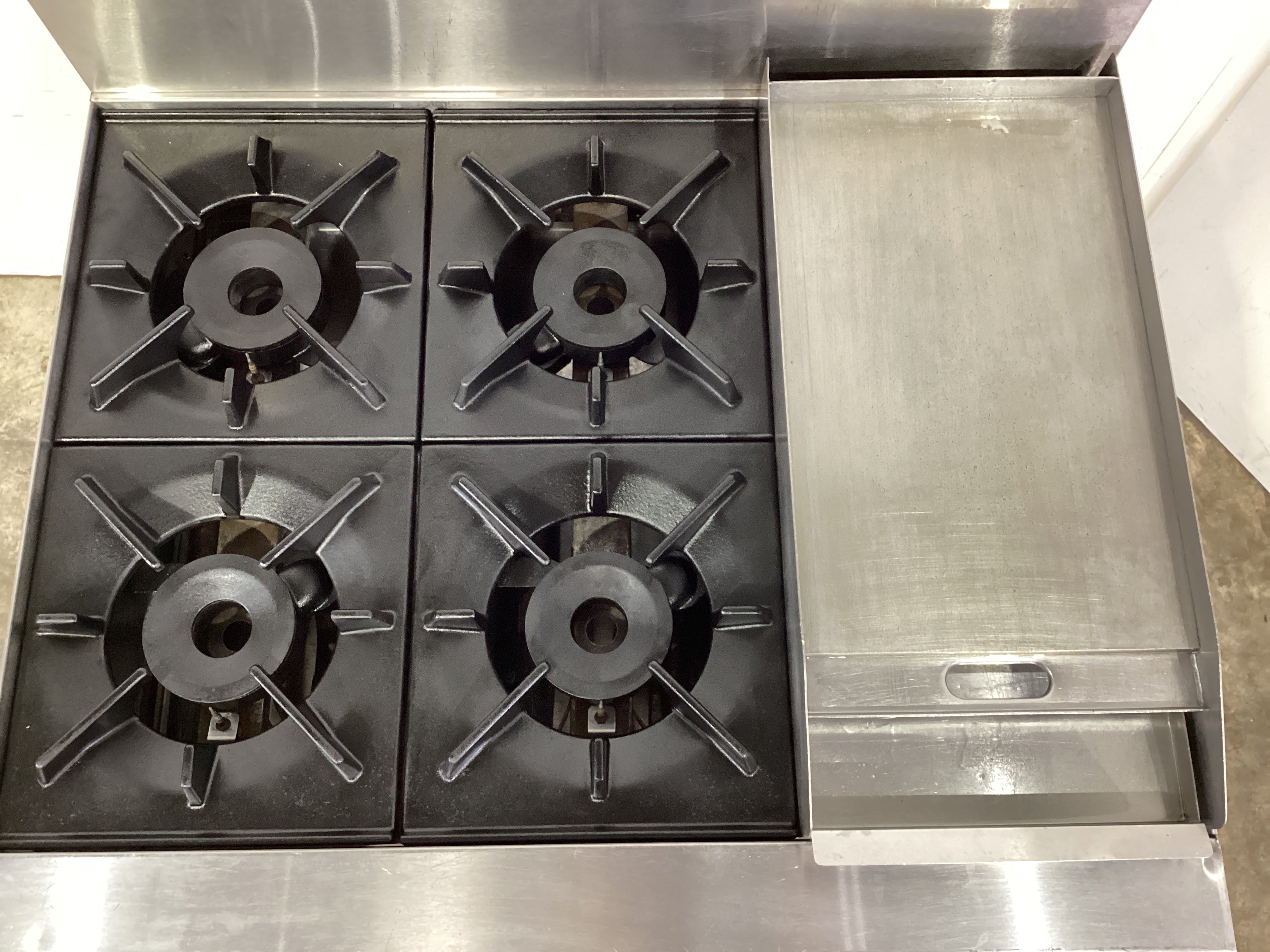 Cobra C9CF 4 Burner Cooktop/Griddle Combo - 808917