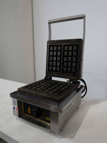 Roller Grill GES-10 Waffle Machine - 811498