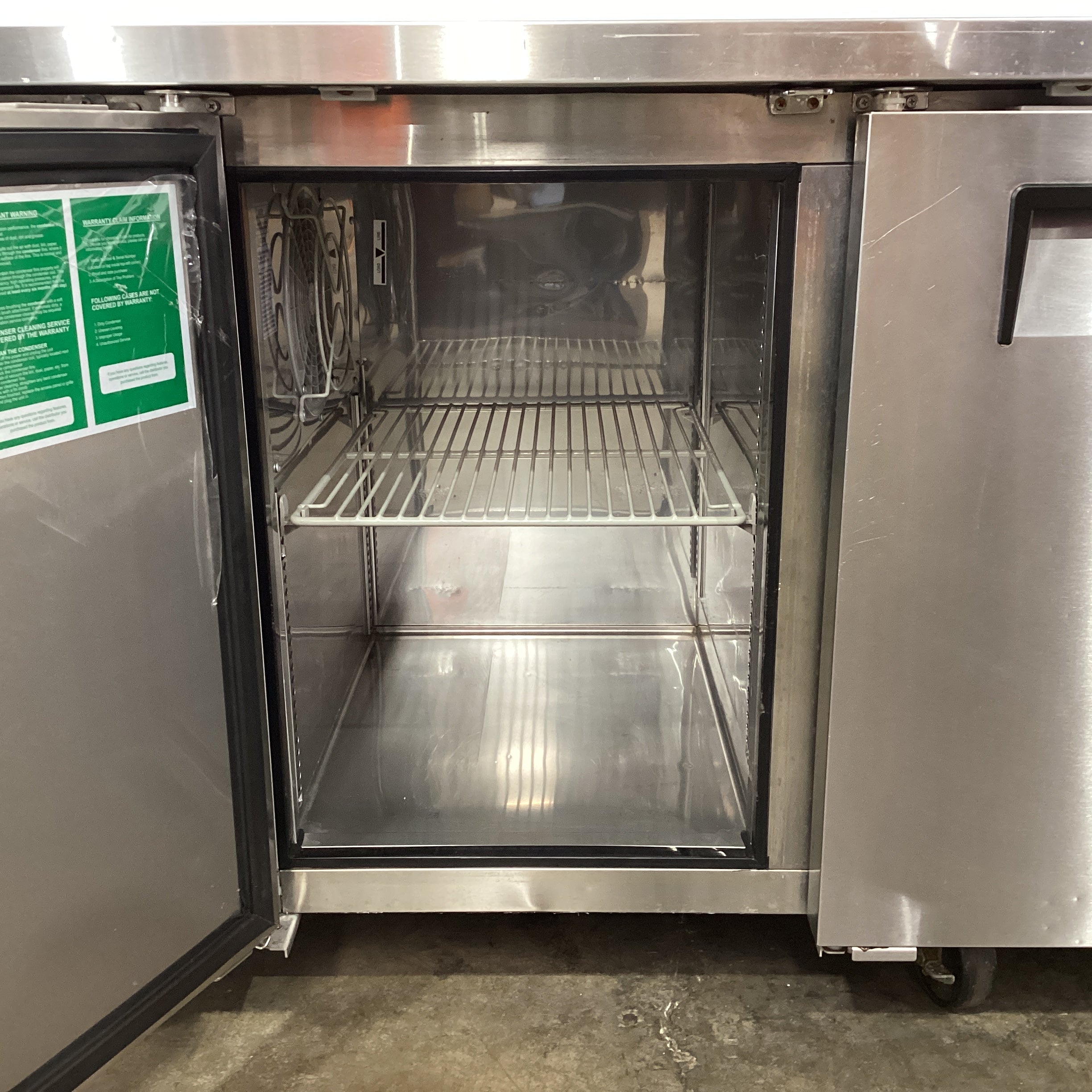 Turbo Air KURF18-3 N Undercounter Fridge/Freezer - 812901
