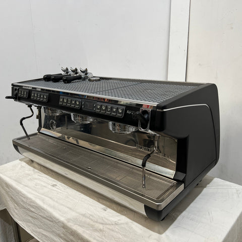 Nuova Simonelli Appia Life XT 3 Group Volumetric Coffee Machine - 812922