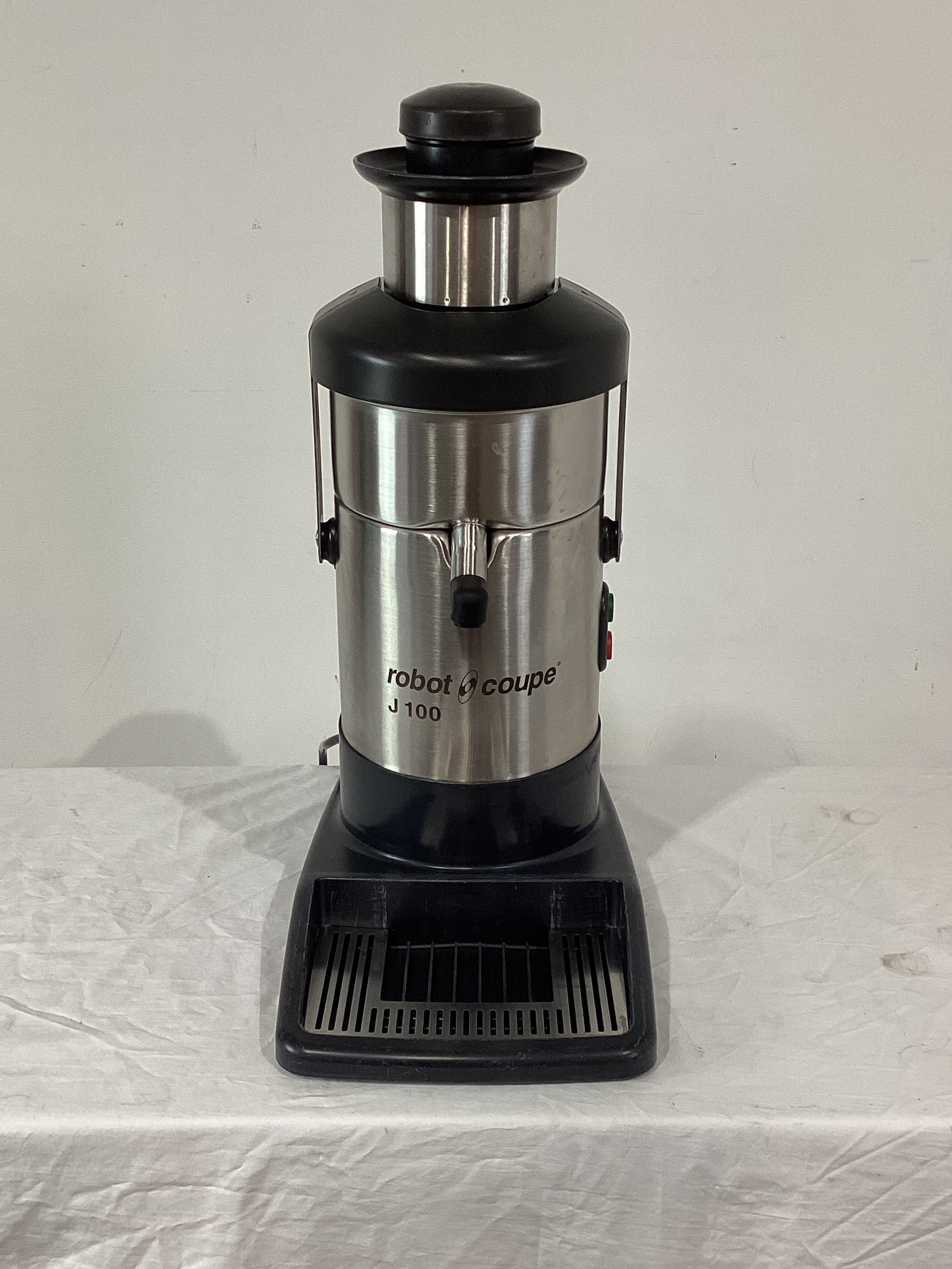 Robot Coupe J100 Juicer - 813439