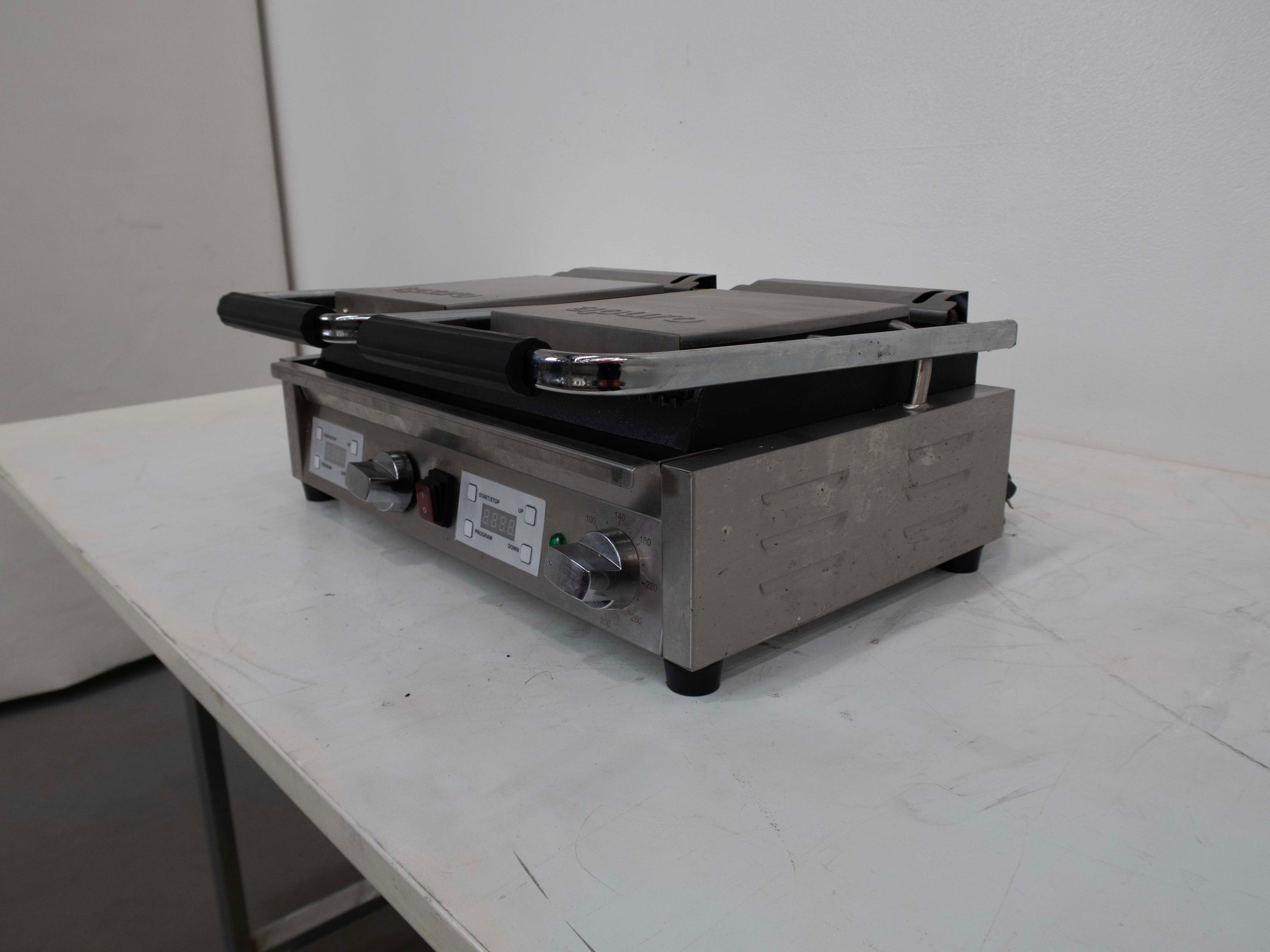 Apuro FC383-A-02 Contact Grill - 813852