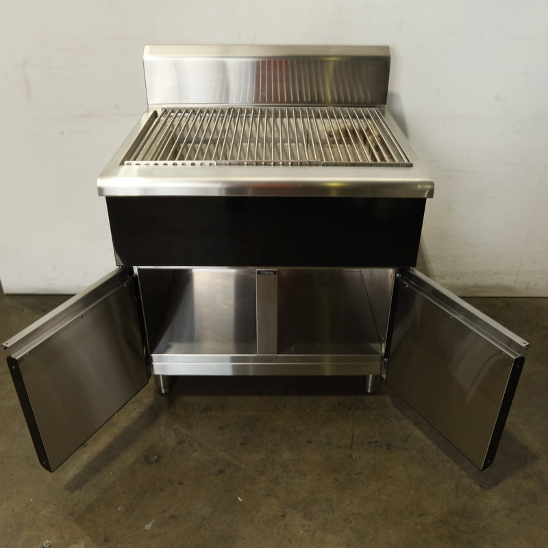 Waldorf SFB8900-CD Solid Fuel Grill - 815853