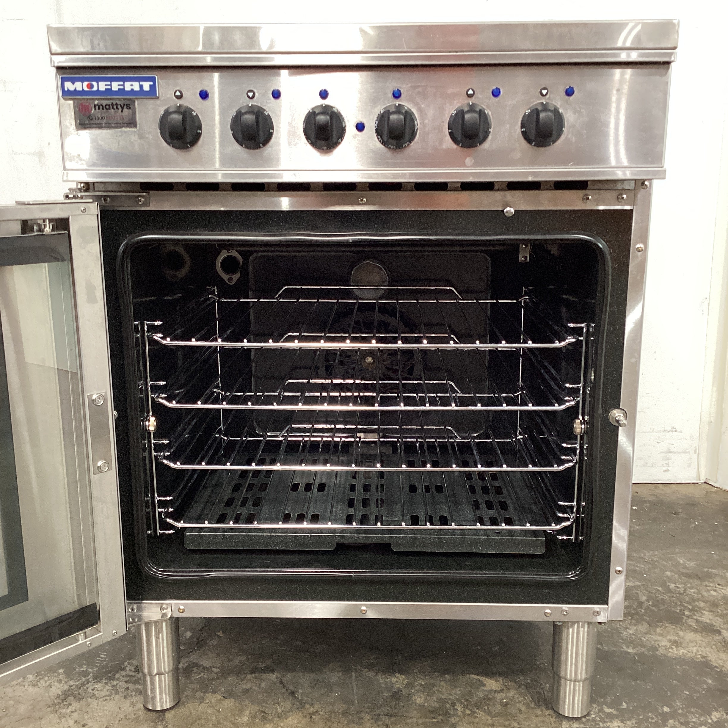 Turbofan E931M Convection Oven + Cooktop - 816237
