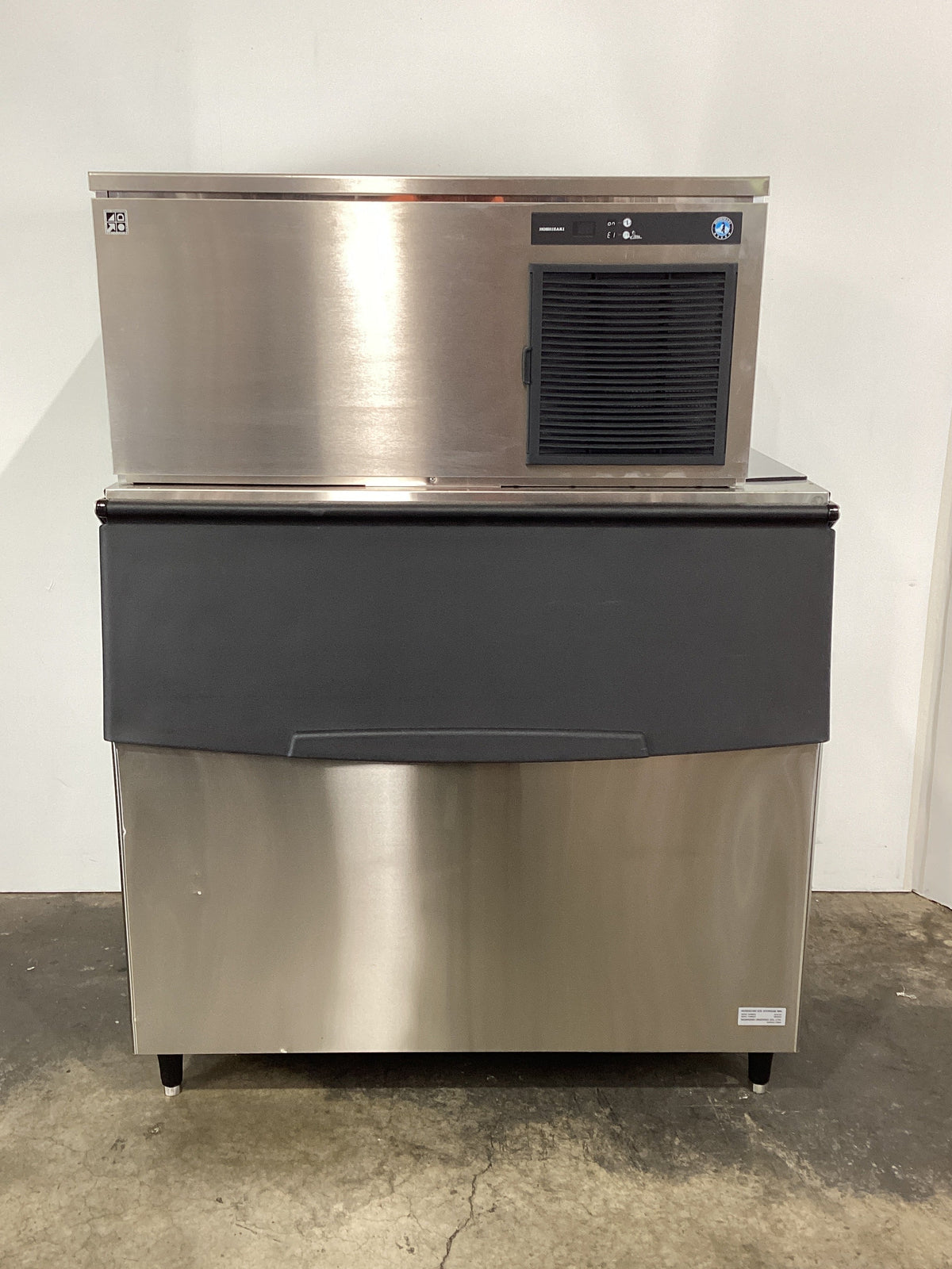 Hoshizaki IM-240DNE Ice Machine with Ice Bin - 849360